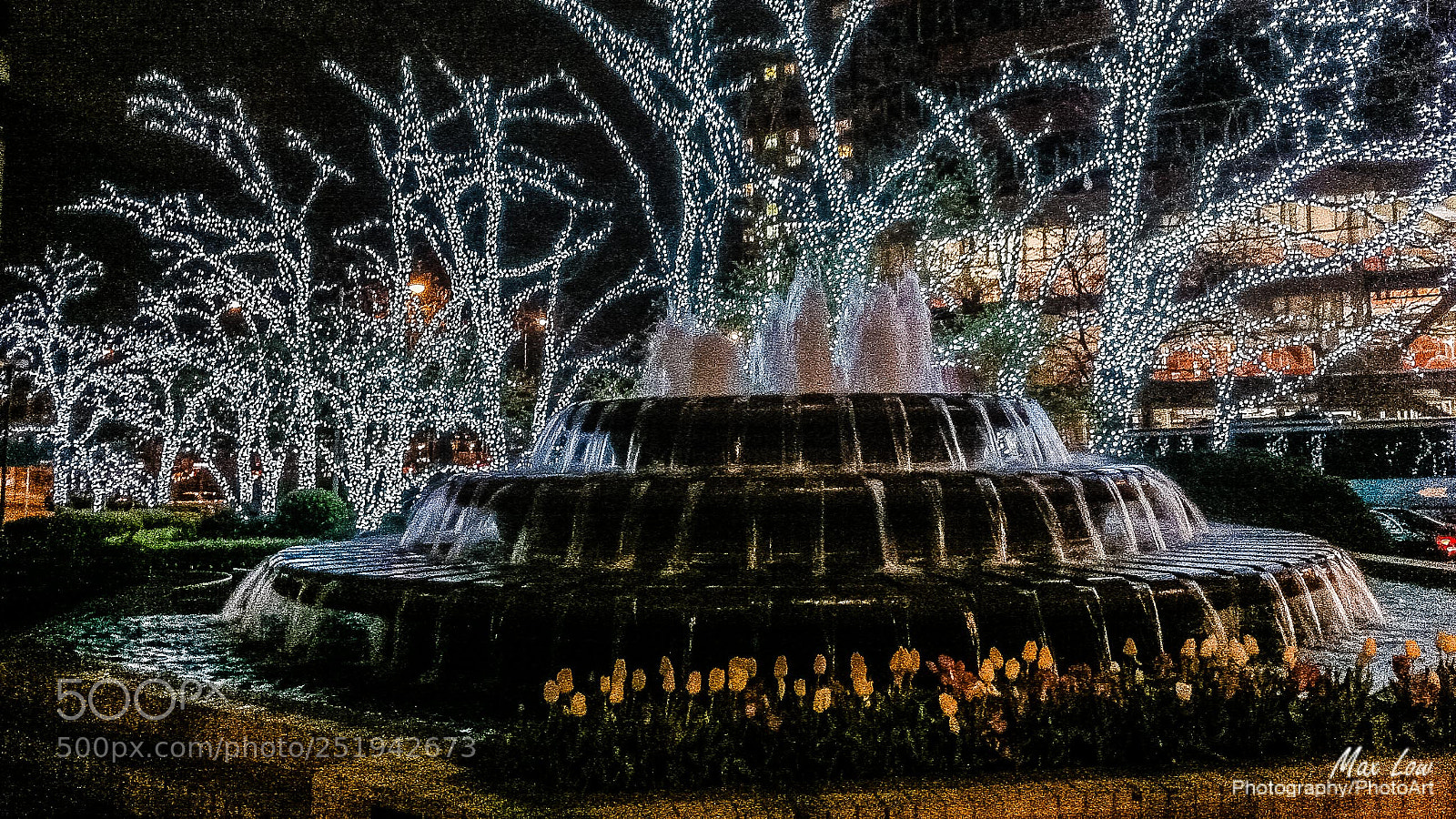 Apple iPhone 4 sample photo. White lights photography