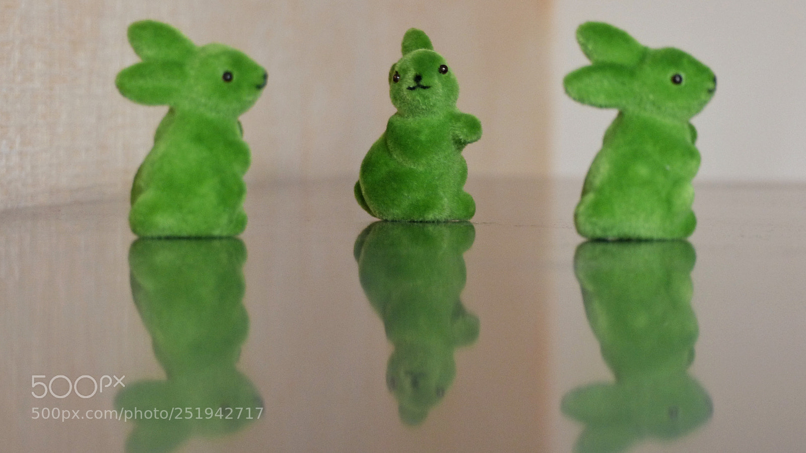 Panasonic Lumix DMC-FZ200 sample photo. Easter bunnies photography