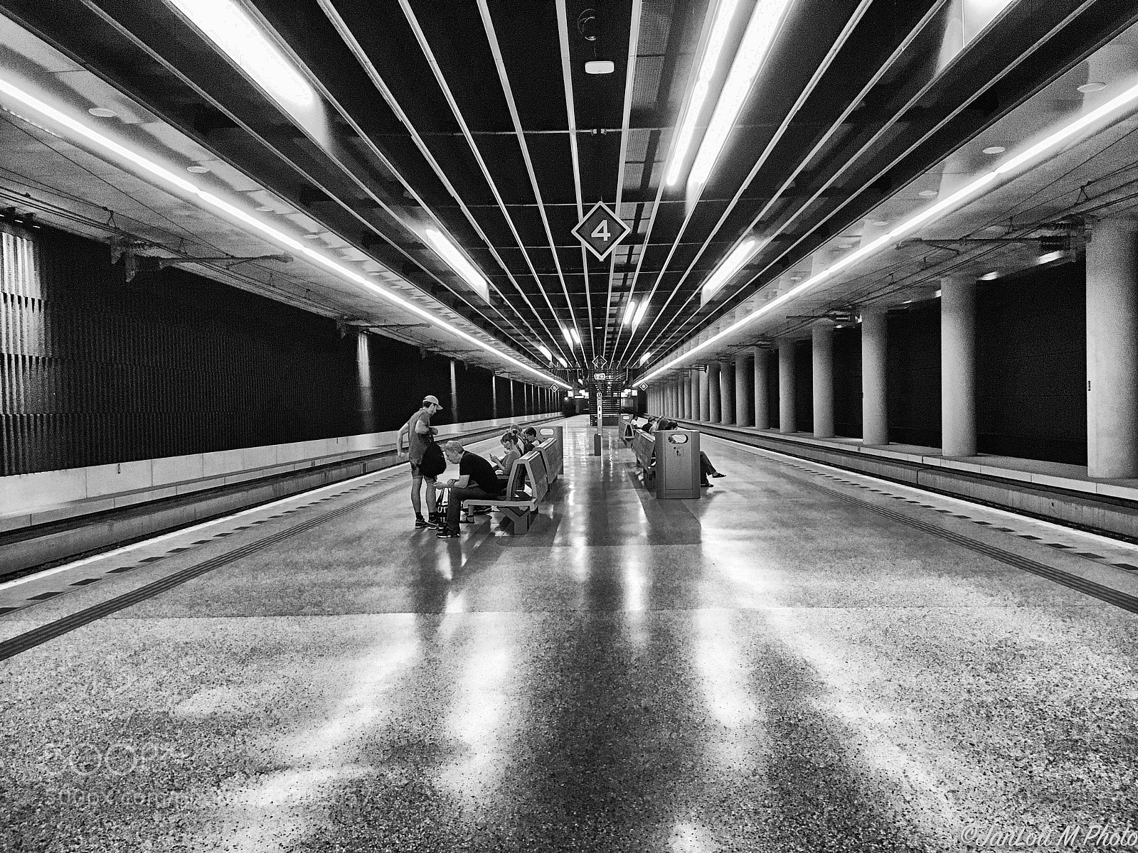 Apple iPhone 6s sample photo. Delft centraal station photography