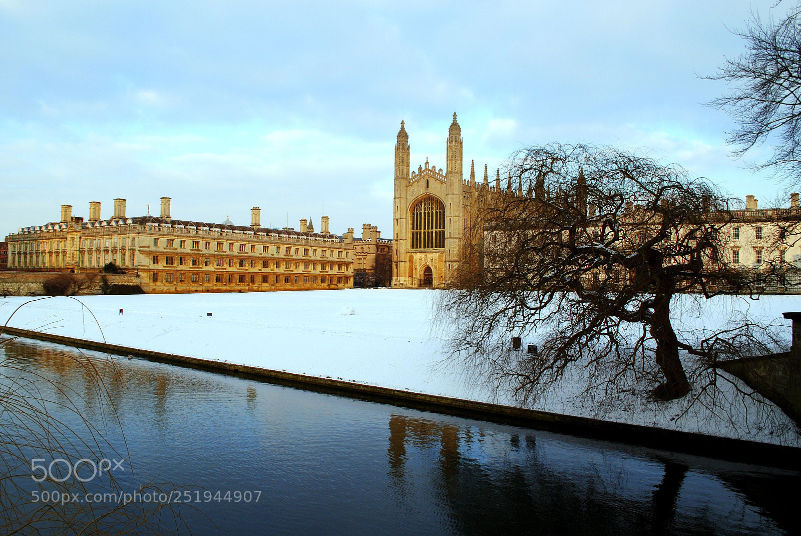 Nikon D3000 sample photo. Kings college photography