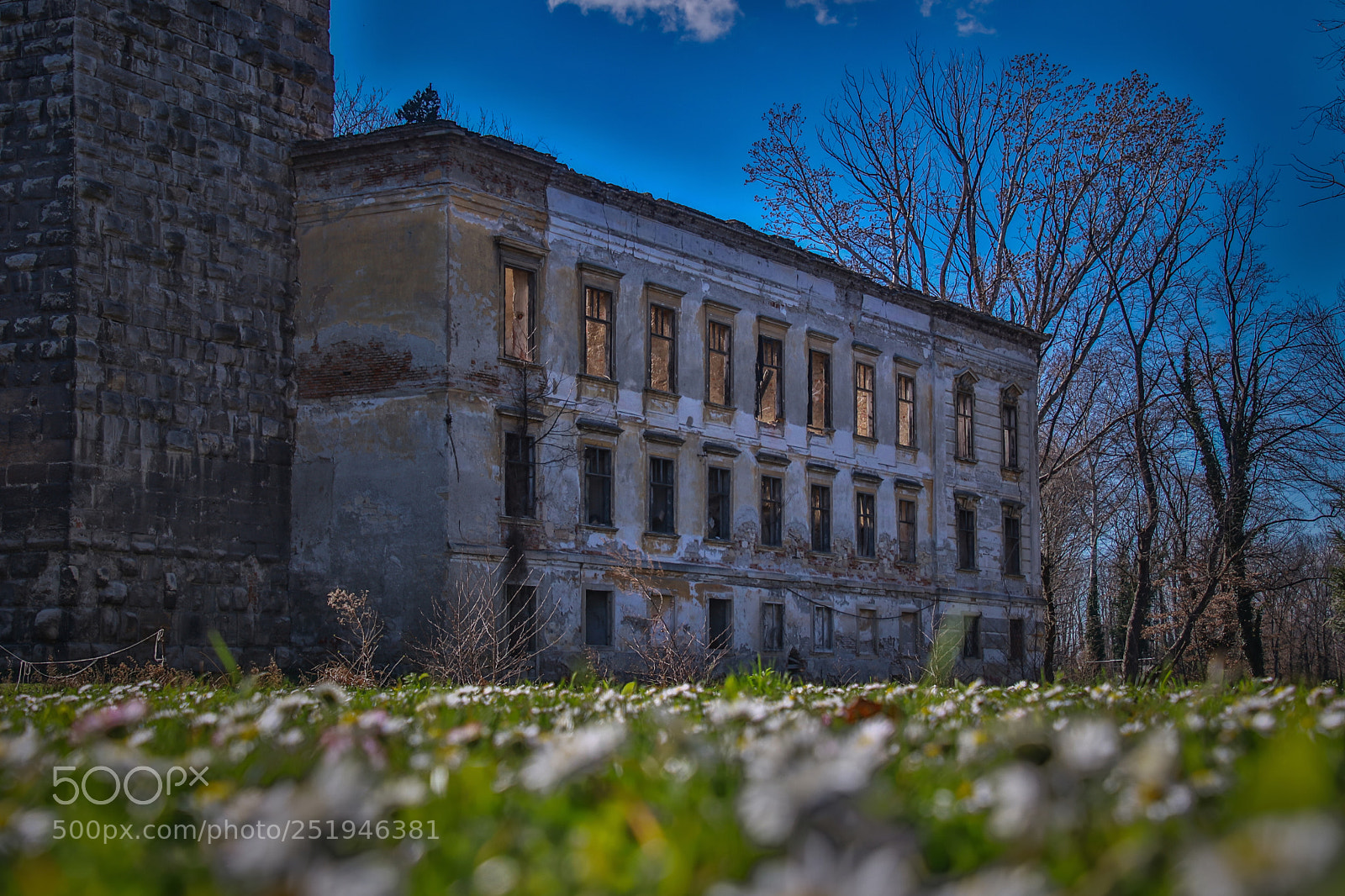 Canon EOS 80D sample photo. Lost castle @ spring photography