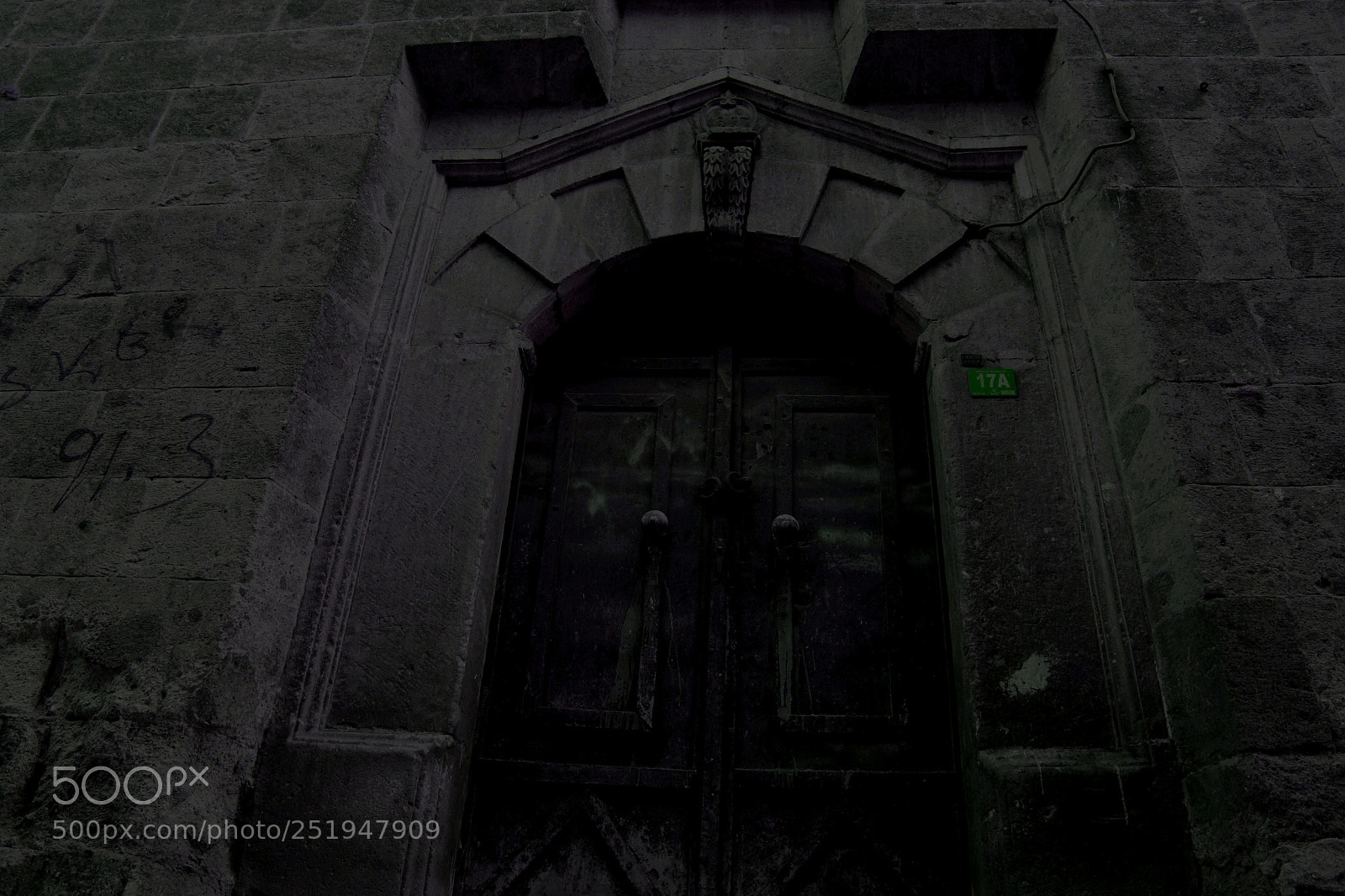 Canon EOS 600D (Rebel EOS T3i / EOS Kiss X5) sample photo. The door since 1867 photography