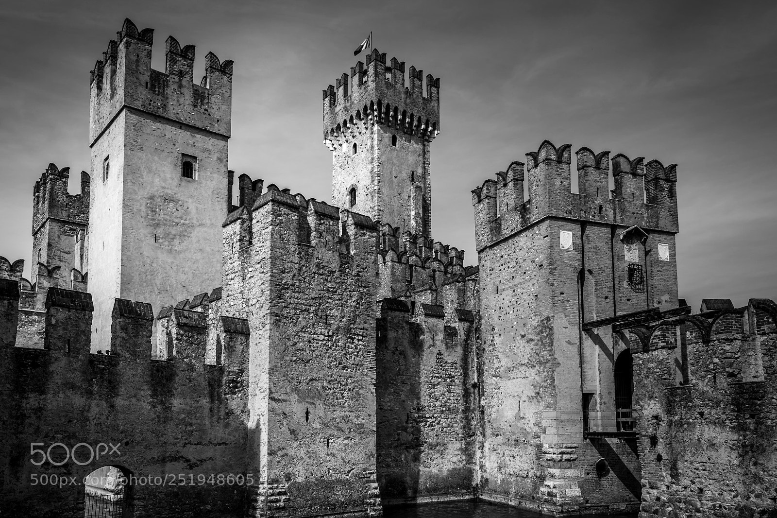 Leica Q (Typ 116) sample photo. Scaliger castle sirmione photography