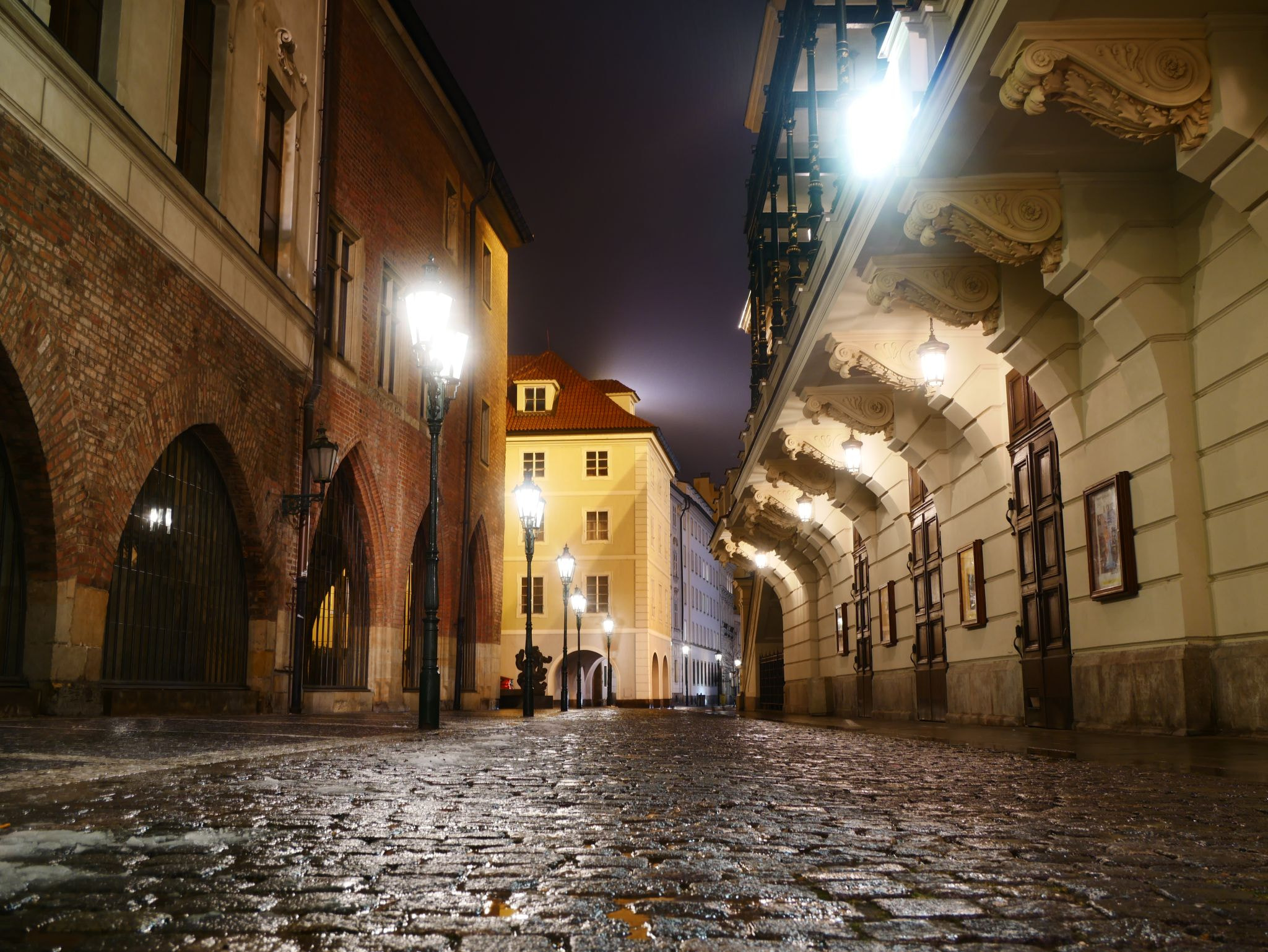 Panasonic Lumix DMC-G85 (Lumix DMC-G80) sample photo. Old prague streets photography