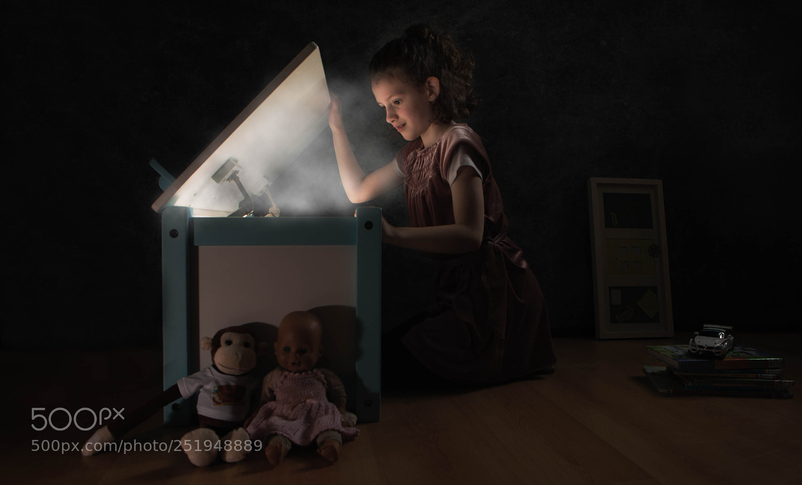 Canon EOS 5D Mark II sample photo. Magic box photography