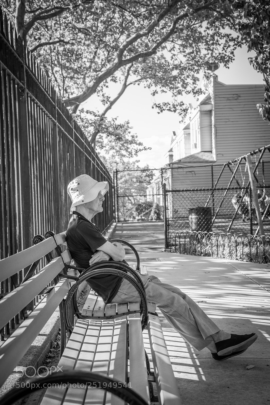Nikon D750 sample photo. Old man in park photography