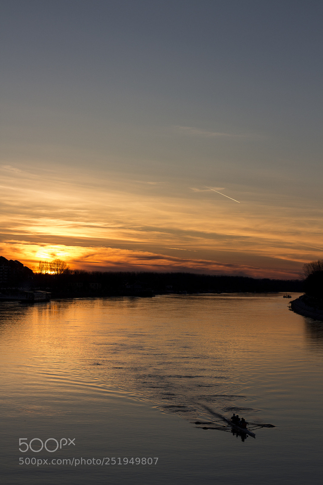 Canon EOS 700D (EOS Rebel T5i / EOS Kiss X7i) sample photo. Sunset kayaking photography