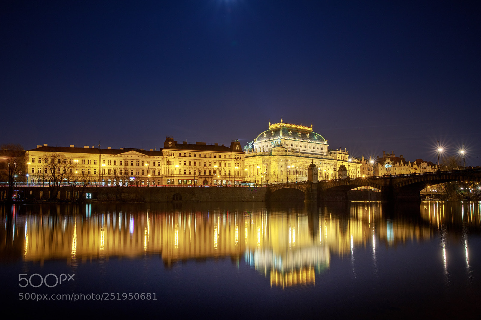 Canon EOS 6D Mark II sample photo. National theatre prague photography