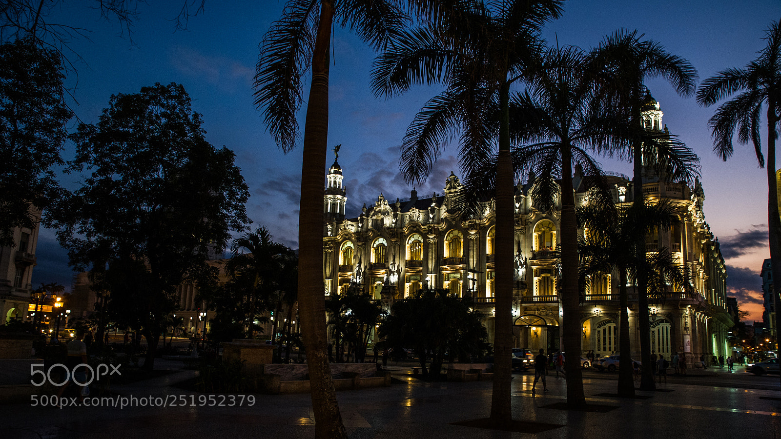 Nikon D3S sample photo. Night in havanna photography