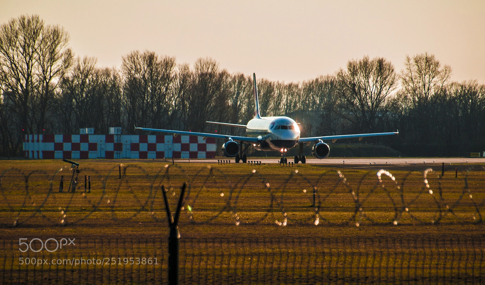 Olympus E-520 (EVOLT E-520) sample photo. British airways in sunset photography