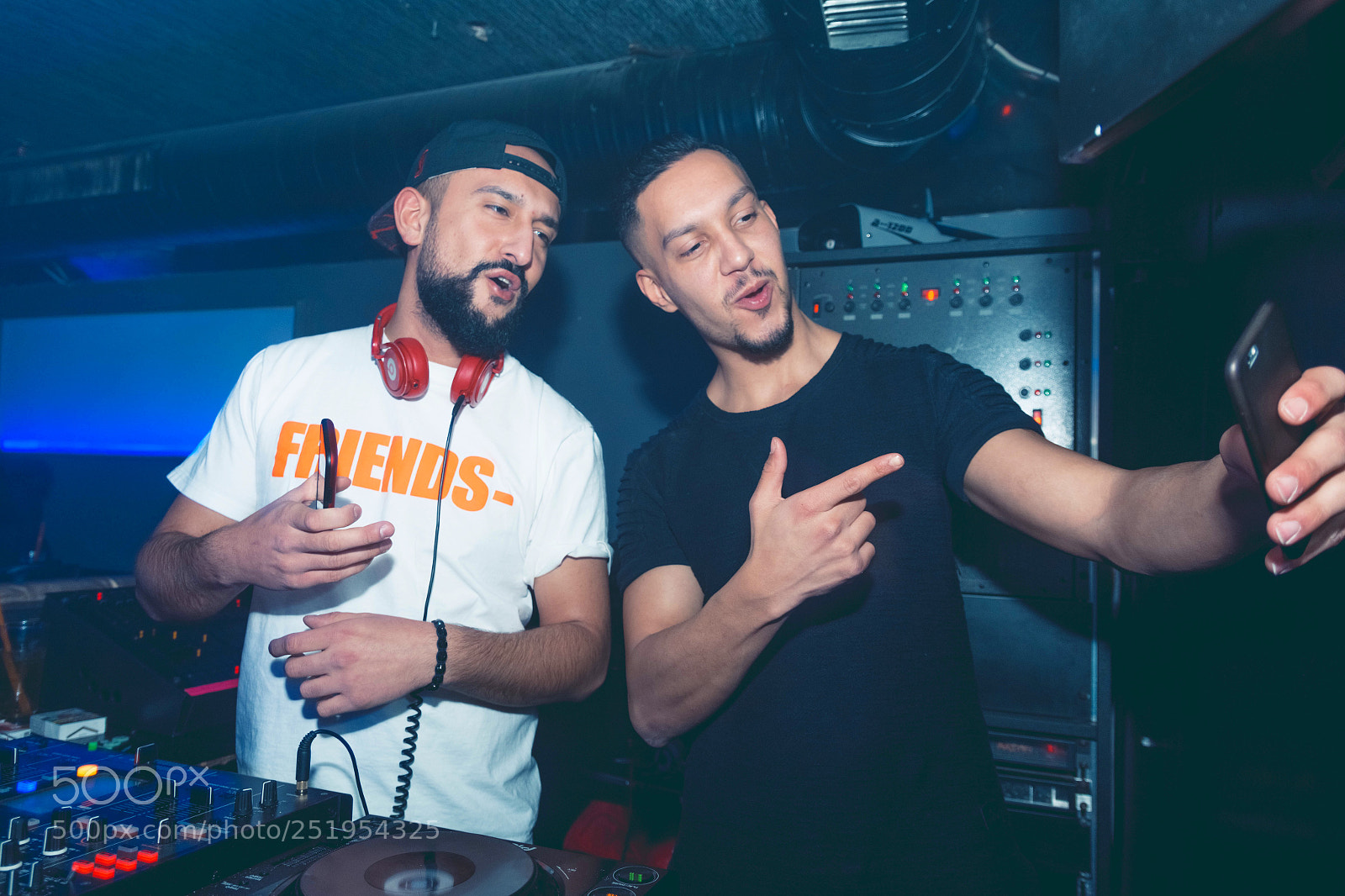 Nikon D7200 sample photo. Party time photography