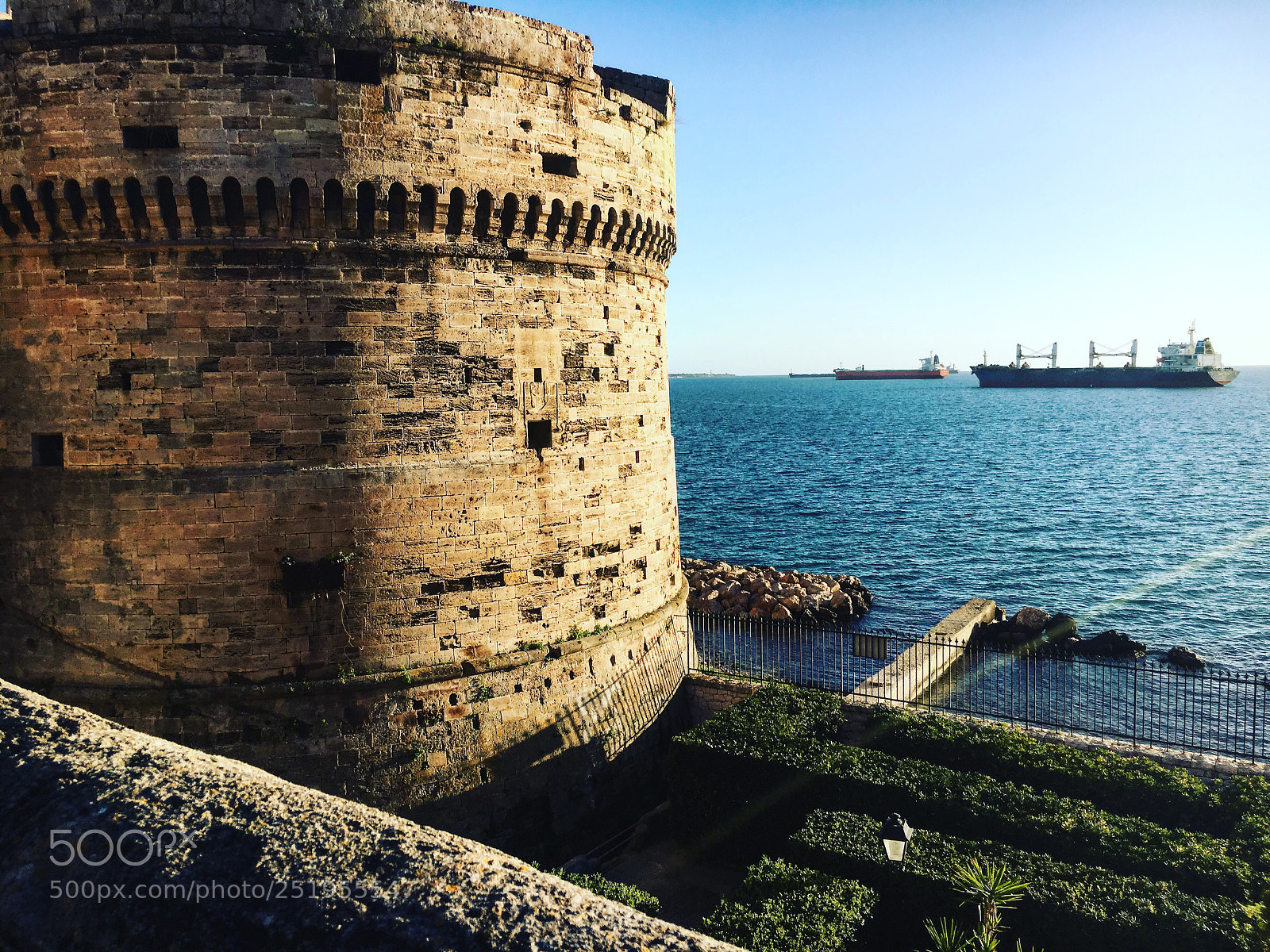 Apple iPhone 6s sample photo. Italy- taranto - aragonese photography