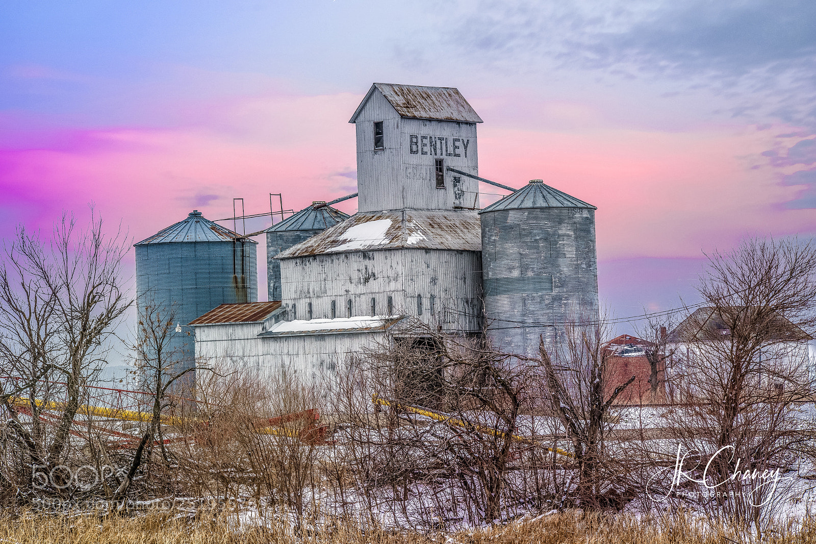 Sony Alpha DSLR-A850 sample photo. Old time grain bin photography