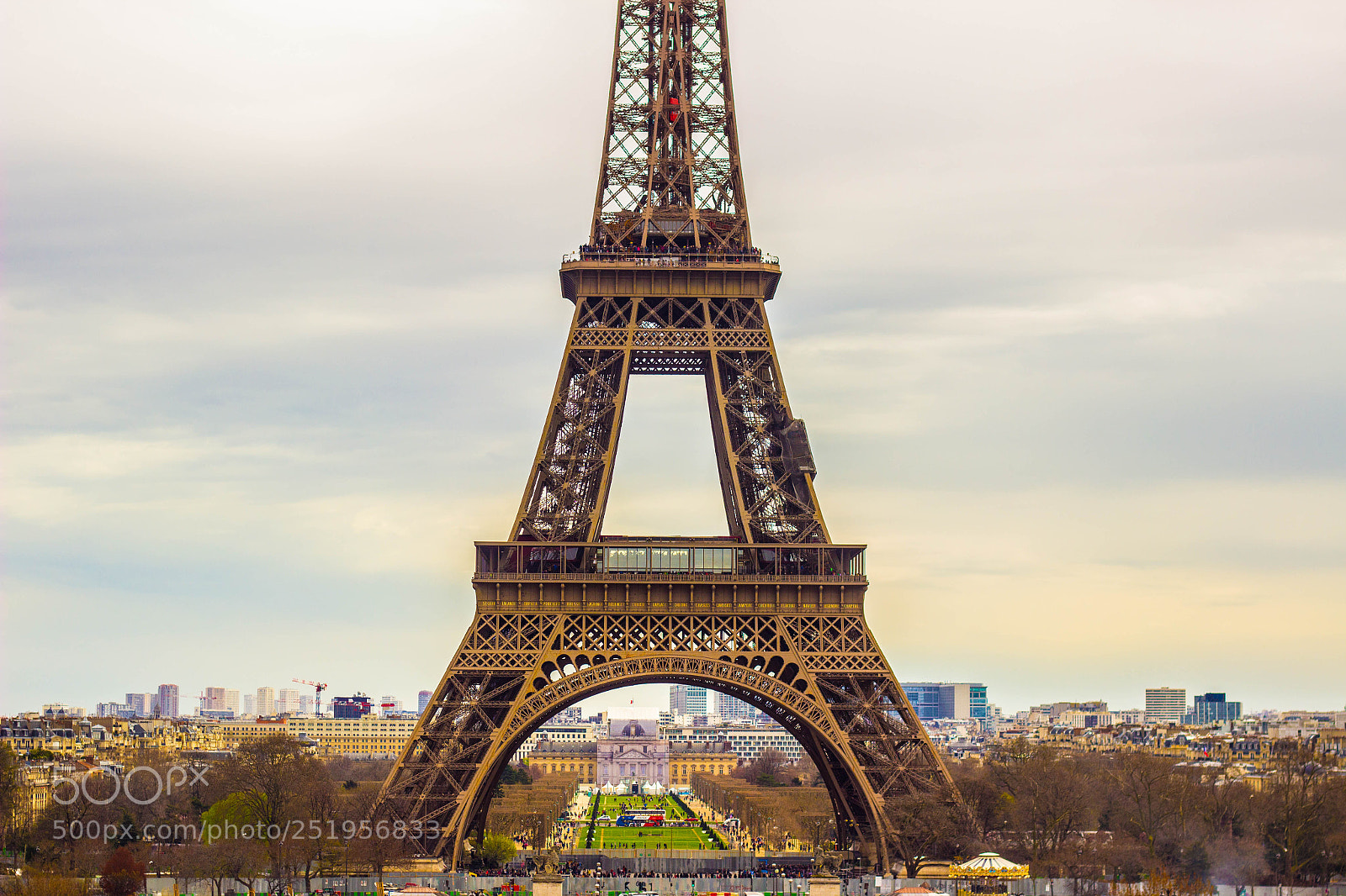 Canon EOS 600D (Rebel EOS T3i / EOS Kiss X5) sample photo. Eiffel tower photography