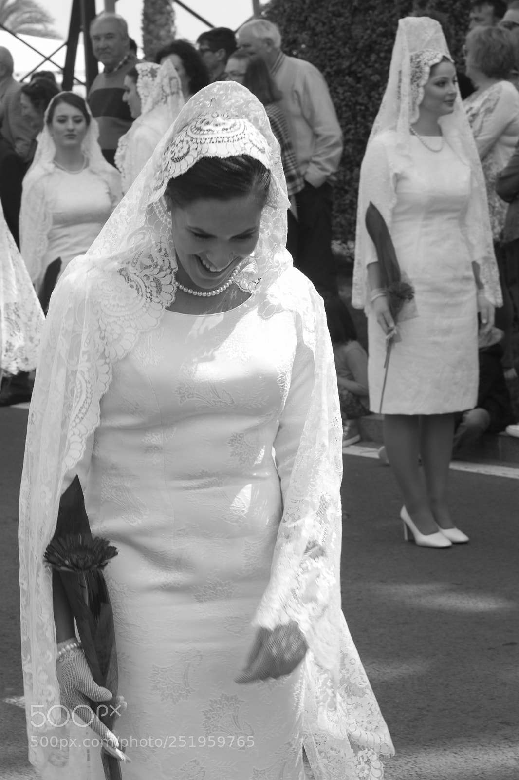 Canon EOS 1100D (EOS Rebel T3 / EOS Kiss X50) sample photo. White ladies photography