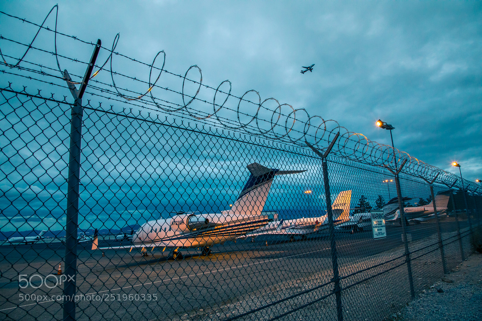 Canon EOS 5D Mark IV sample photo. Airplanes photography