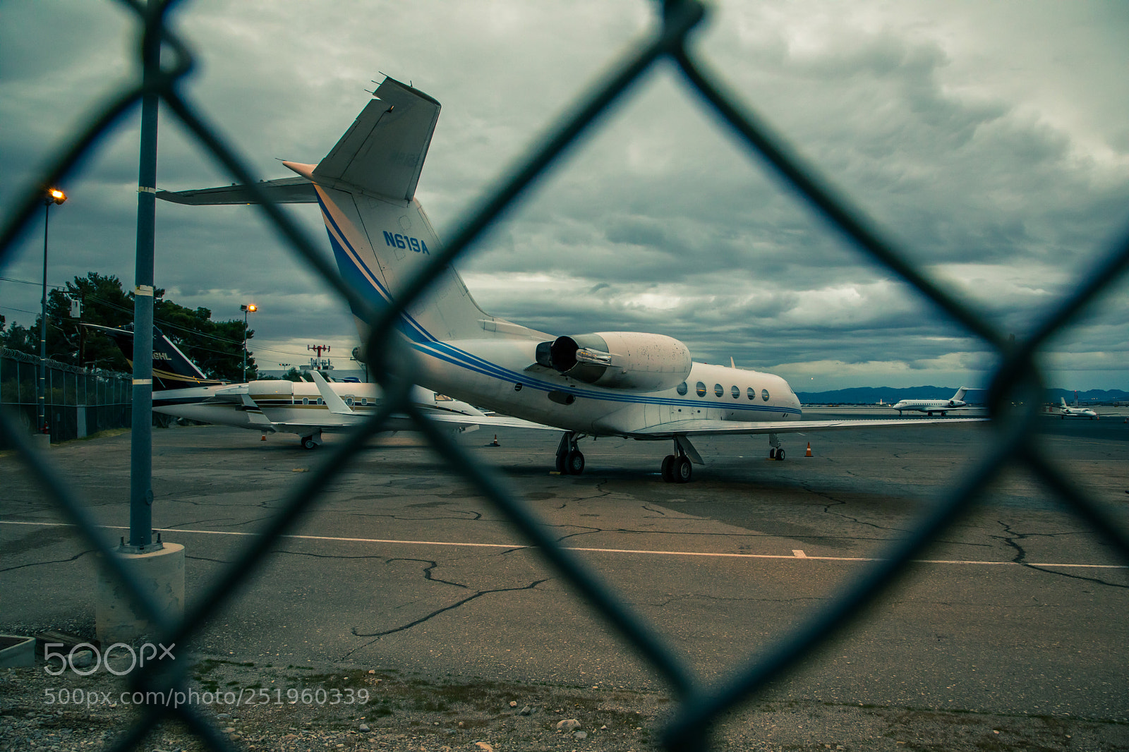 Canon EOS 5D Mark IV sample photo. Airplanes photography