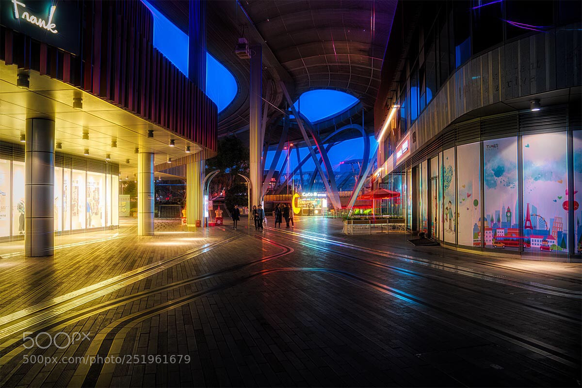 Sony a7R III sample photo. The mall photography