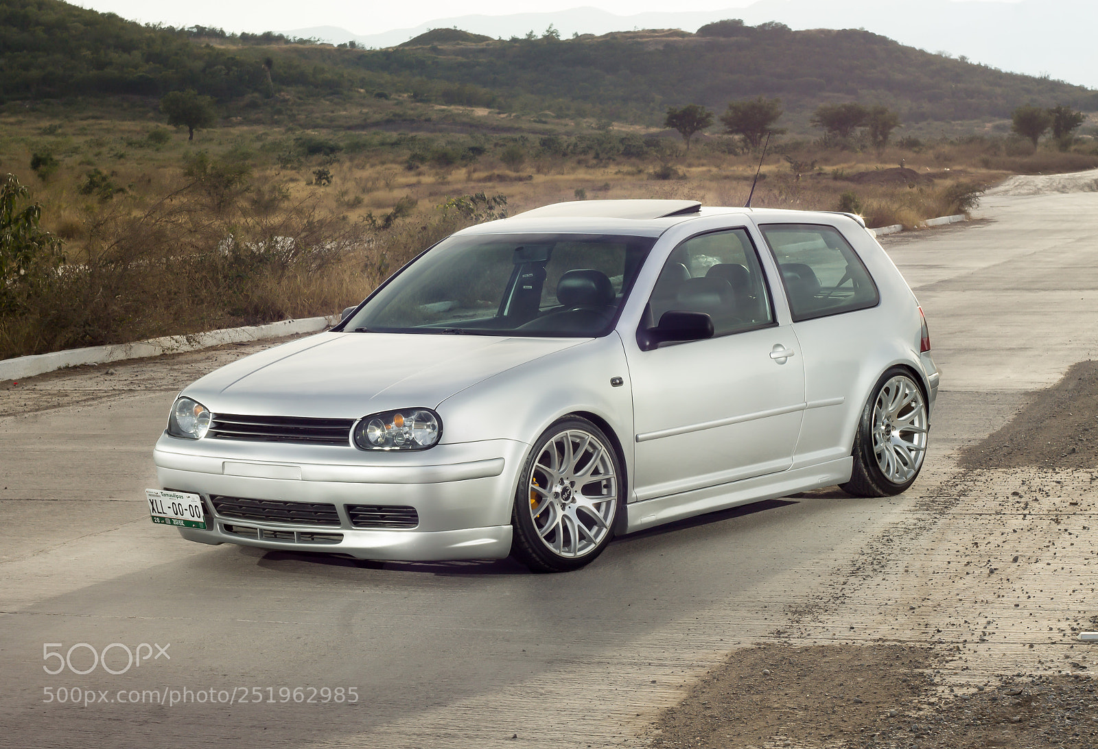 Canon EOS 1100D (EOS Rebel T3 / EOS Kiss X50) sample photo. Volkswagen golf gti photography
