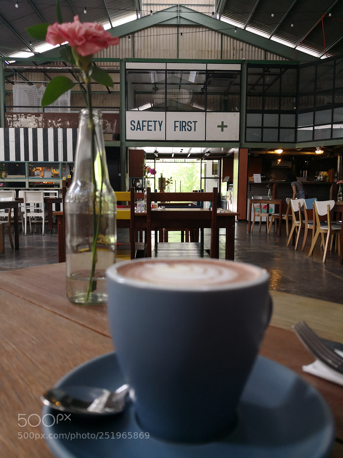 HUAWEI Mate 10 Pro sample photo. Safety first, coffee first photography