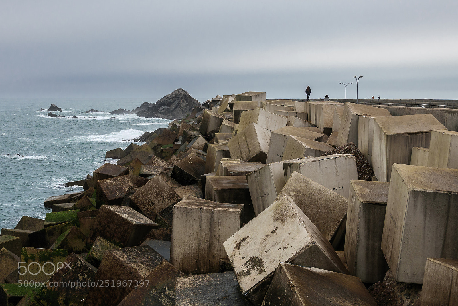 Panasonic Lumix DMC-LX100 sample photo. Cudillero´s seawall photography