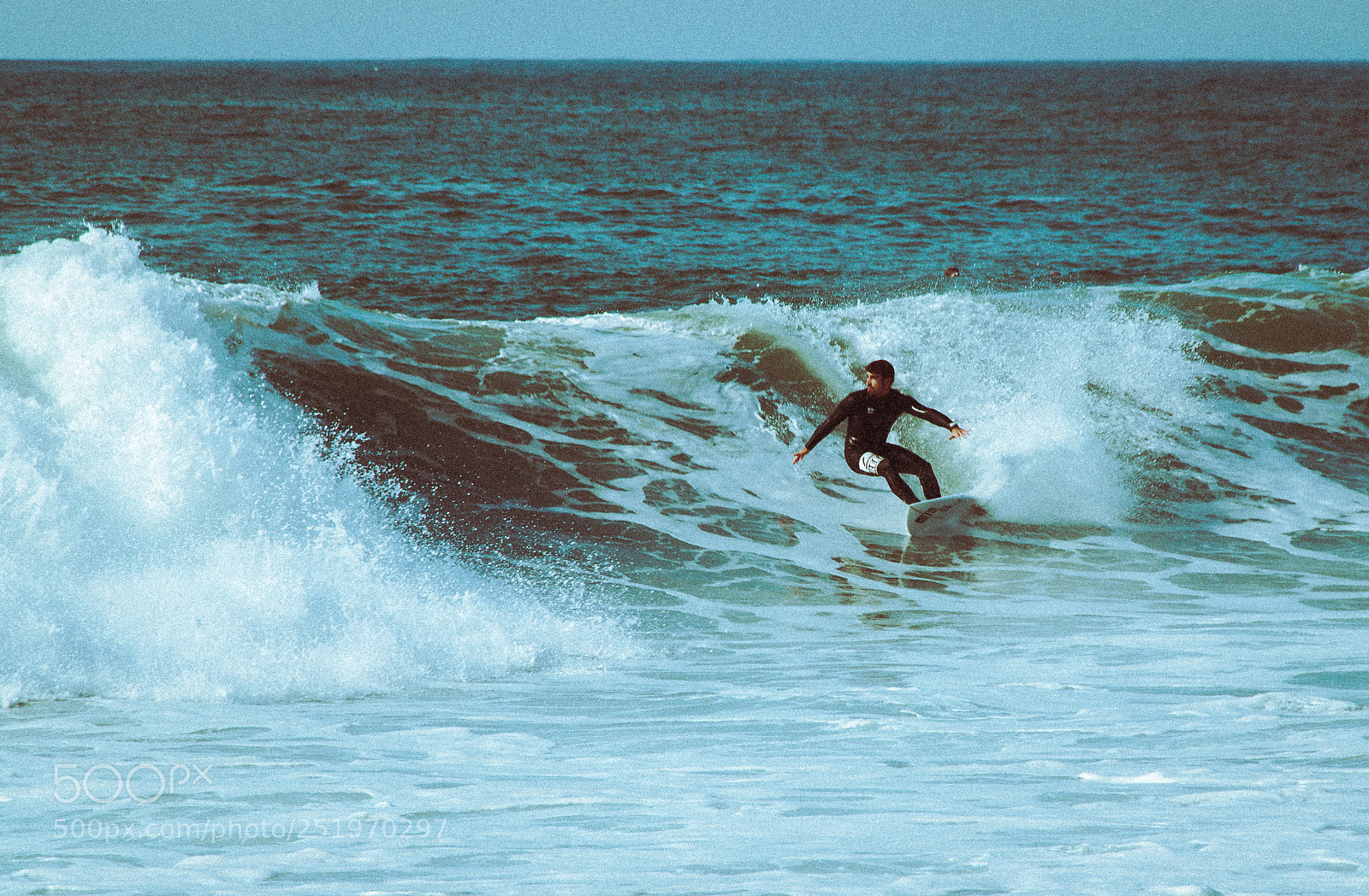 Canon EOS 500D (EOS Rebel T1i / EOS Kiss X3) sample photo. Surf photography