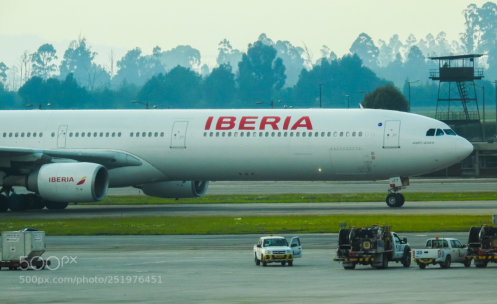 Nikon Coolpix P900 sample photo. Airbus a 340-600 skbo photography