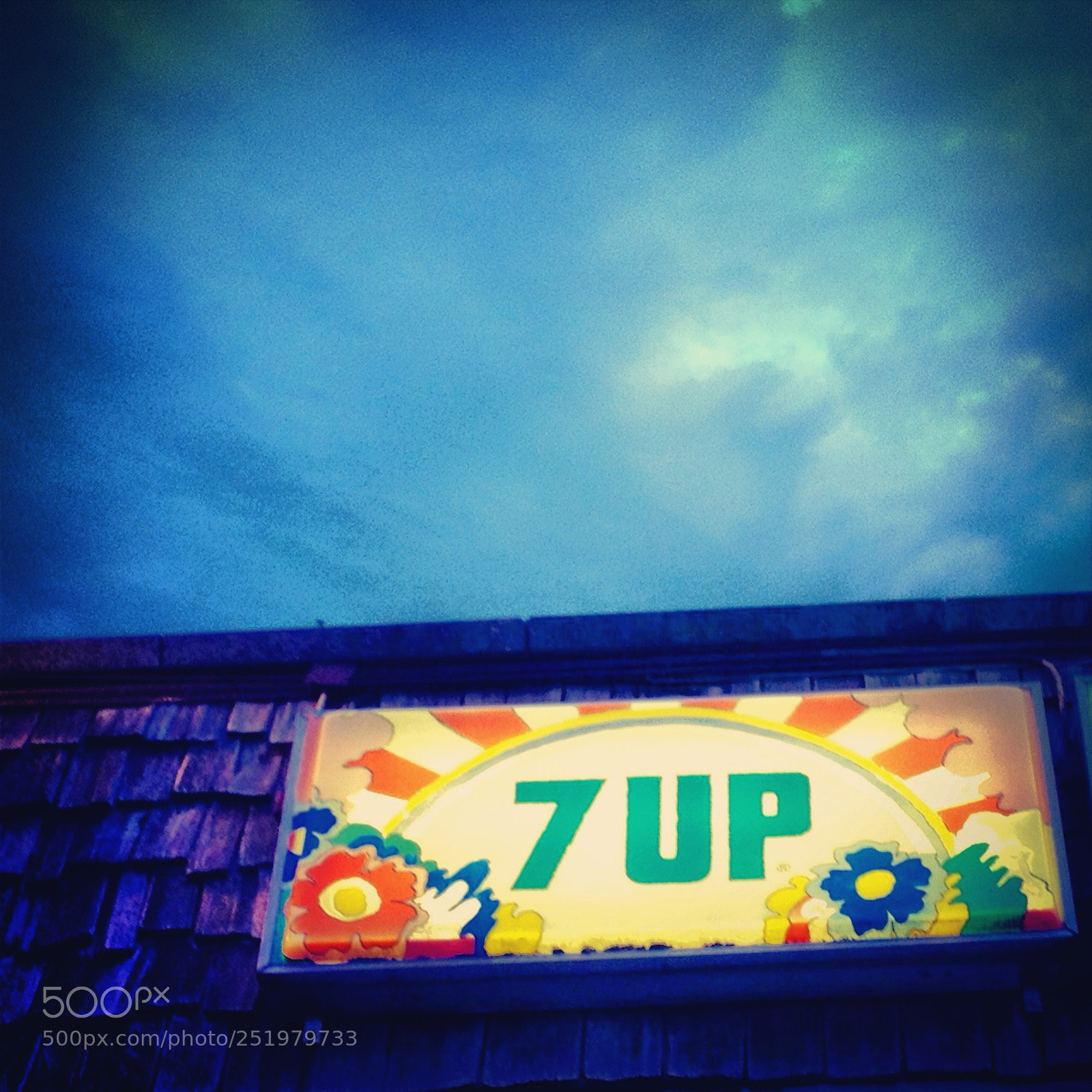 Apple iPhone 4S sample photo. 7up photography