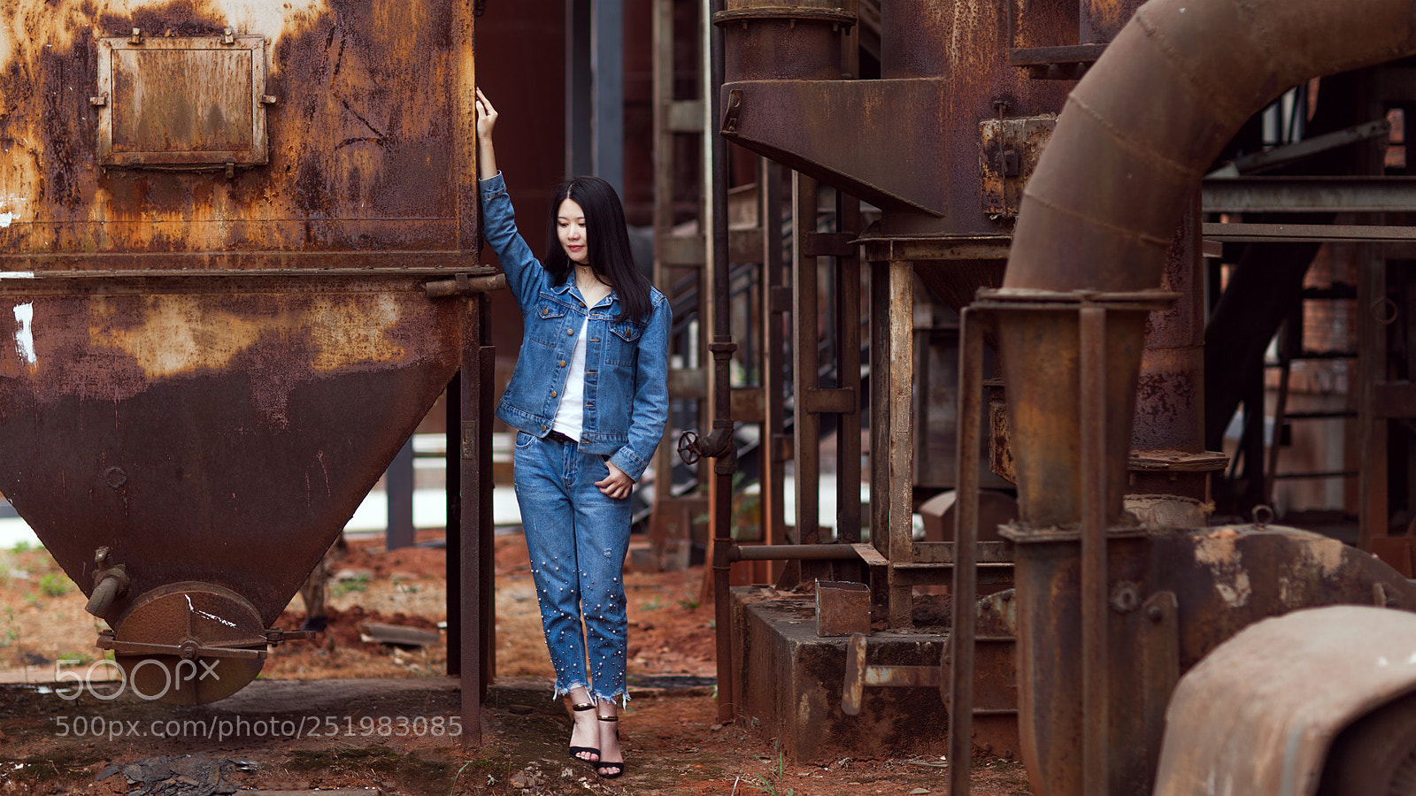 Canon EOS 5D Mark II sample photo. Cowgirl photography