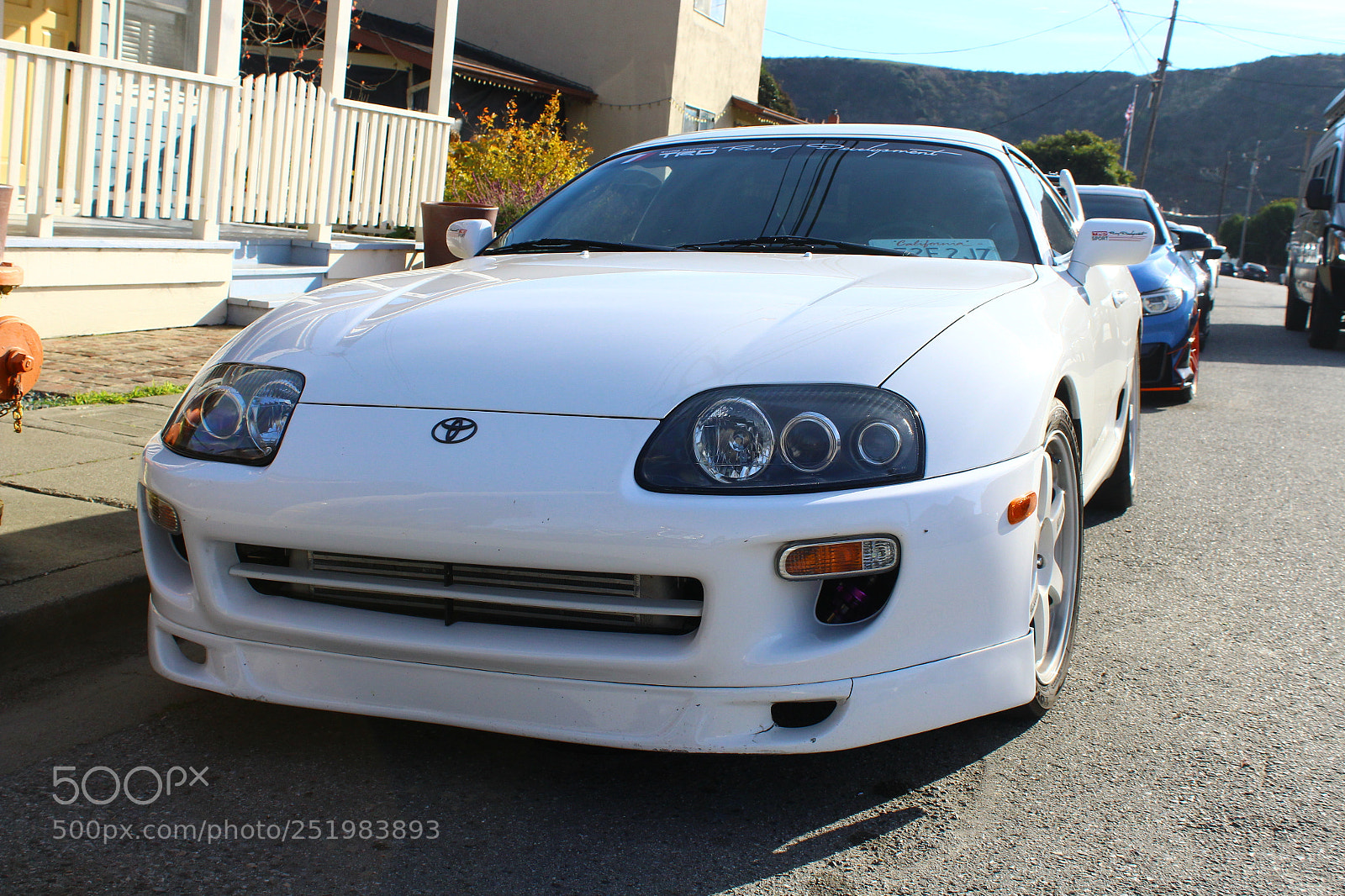 Canon EOS 1300D (EOS Rebel T6 / EOS Kiss X80) sample photo. White supa photography