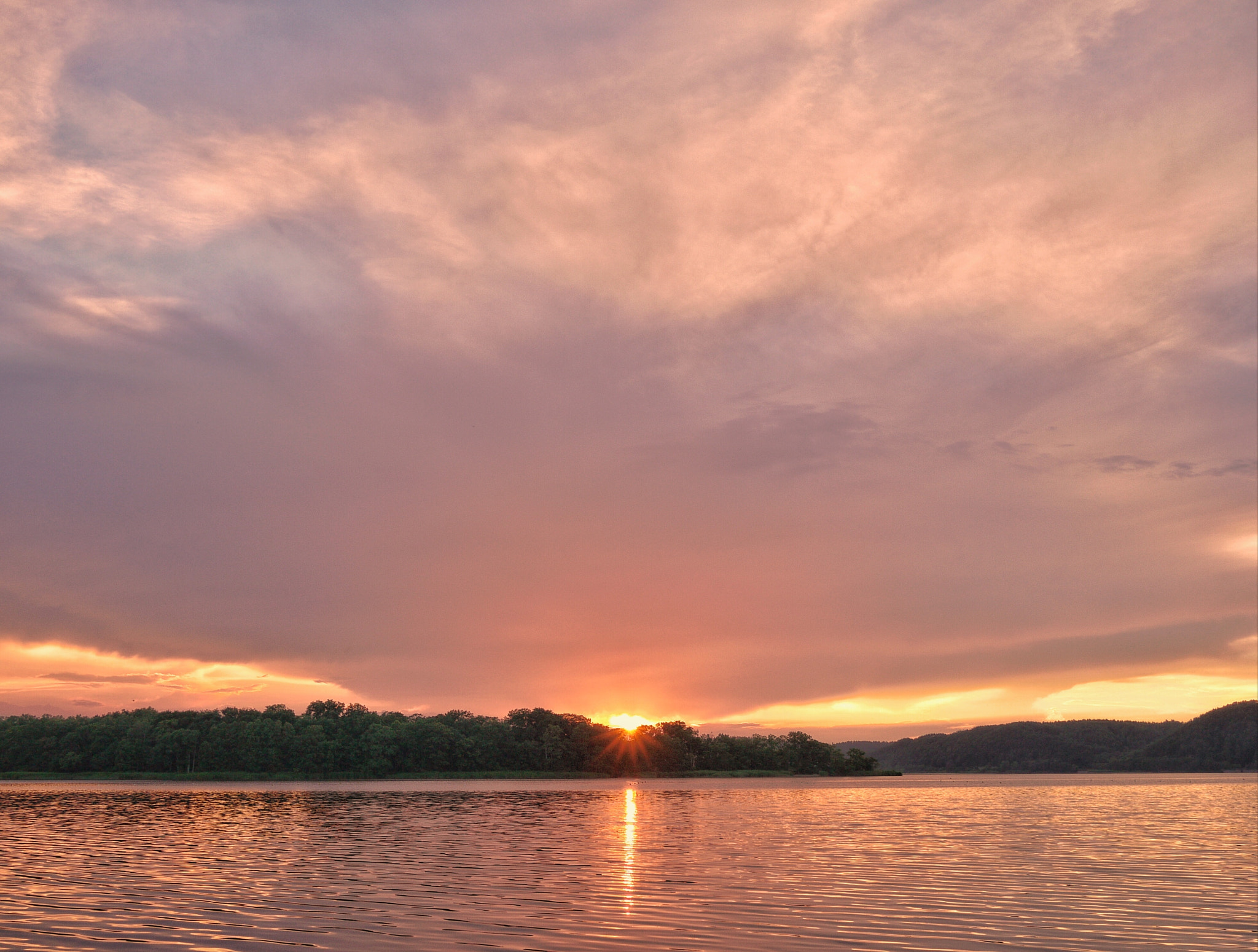 Panasonic Lumix DMC-GF1 sample photo. Sunset photography