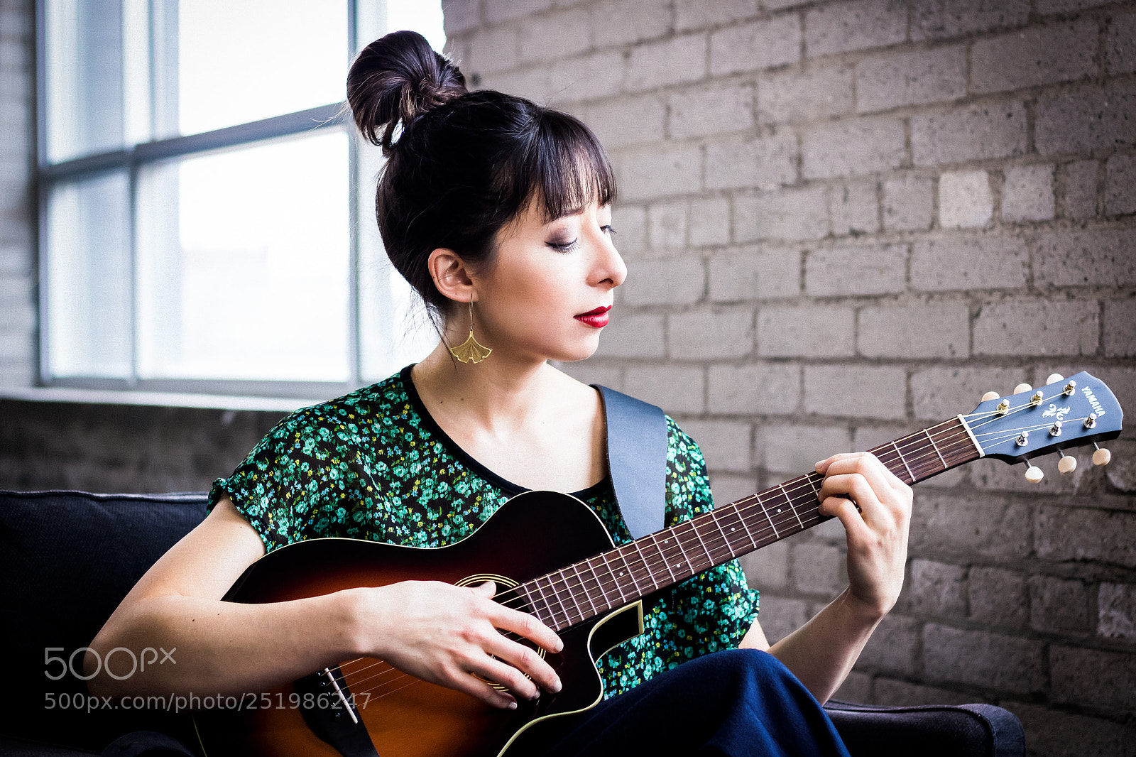 Canon EOS 760D (EOS Rebel T6s / EOS 8000D) sample photo. Gisun music photography