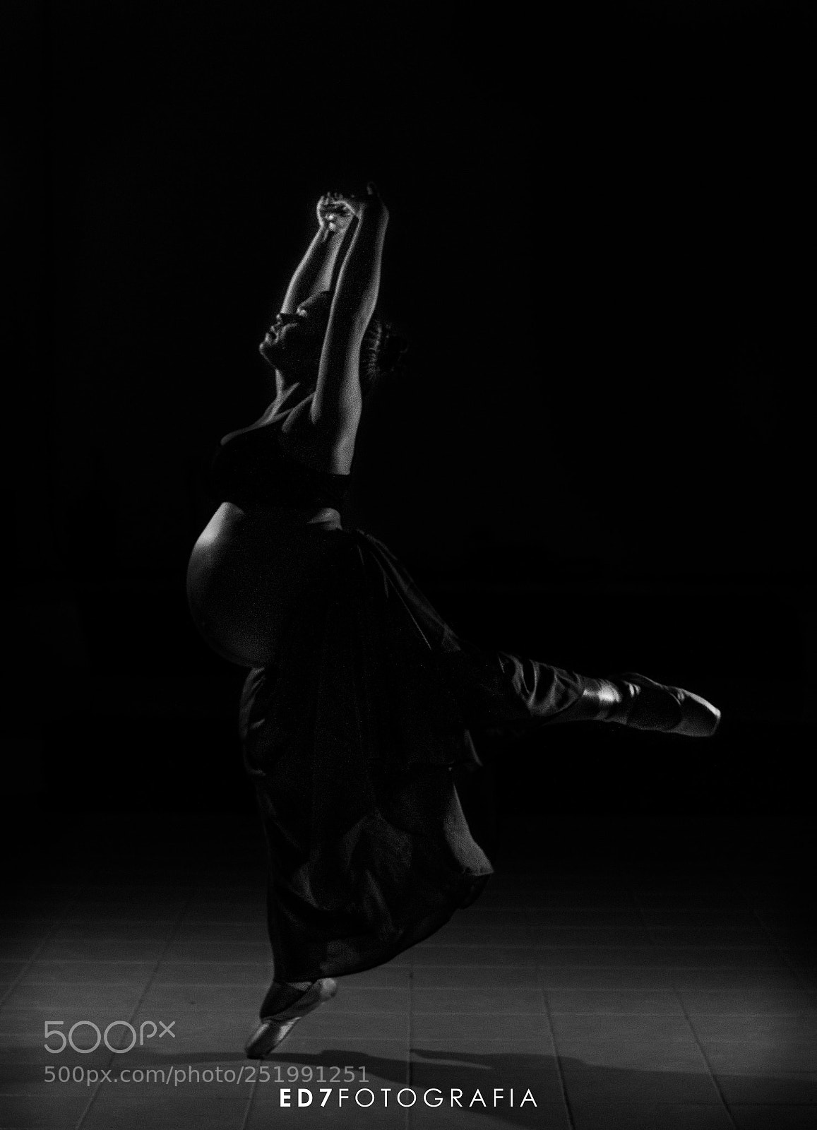 Canon EOS 700D (EOS Rebel T5i / EOS Kiss X7i) sample photo. A bailarina gestante photography