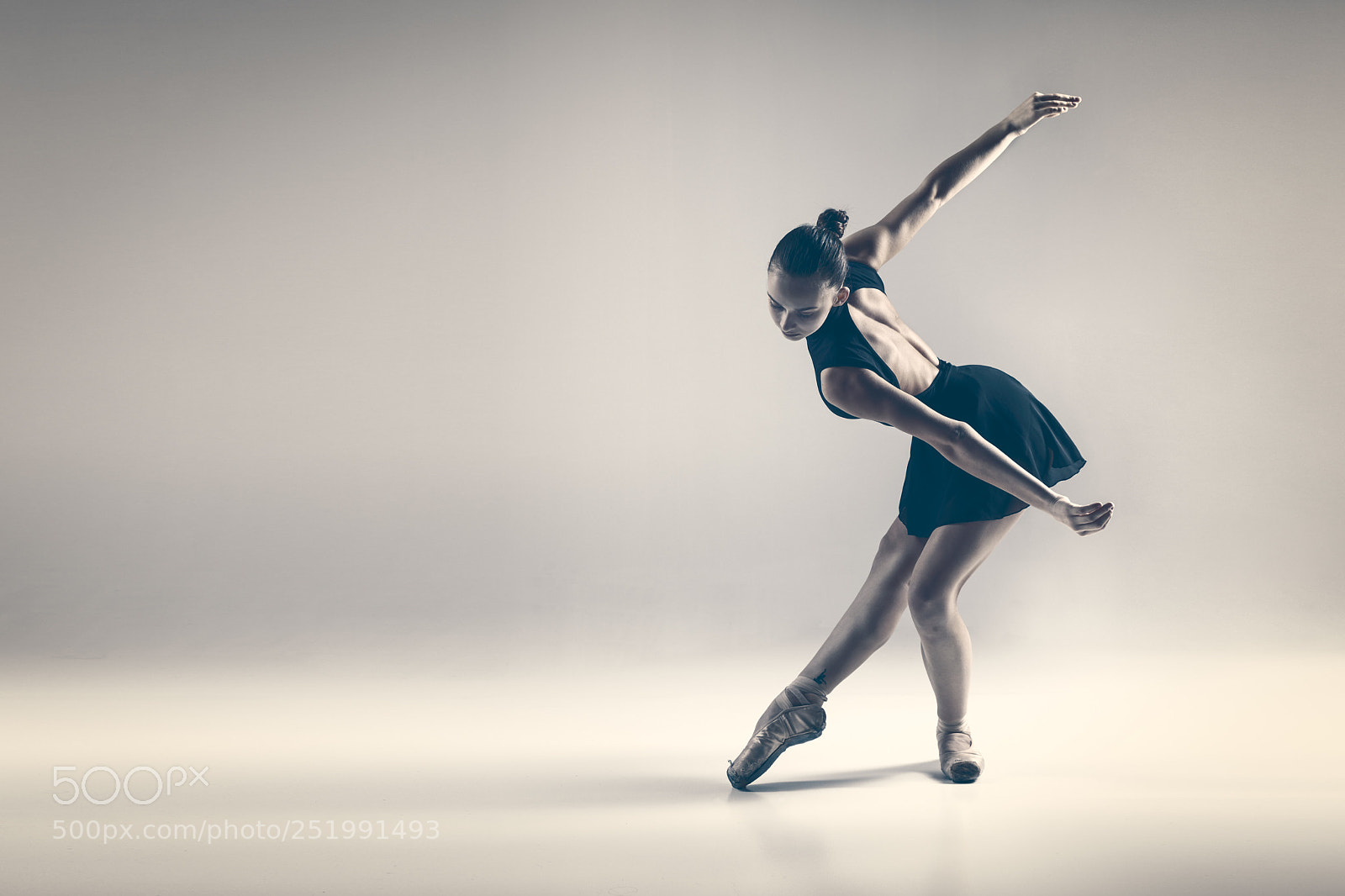 Canon EOS 5D Mark IV sample photo. Ballet dancer photography