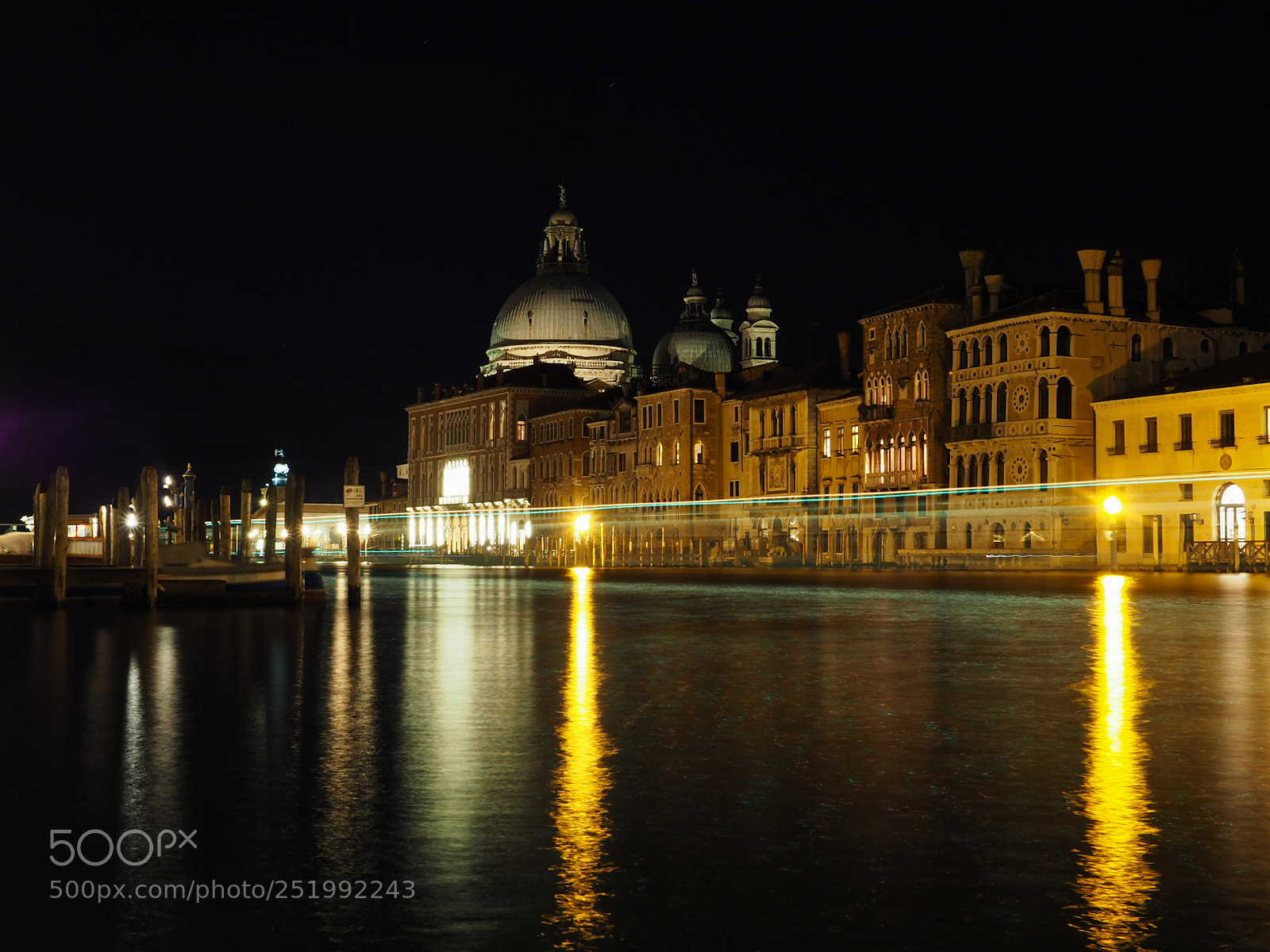 Olympus OM-D E-M5 II sample photo. Grand canal by night photography