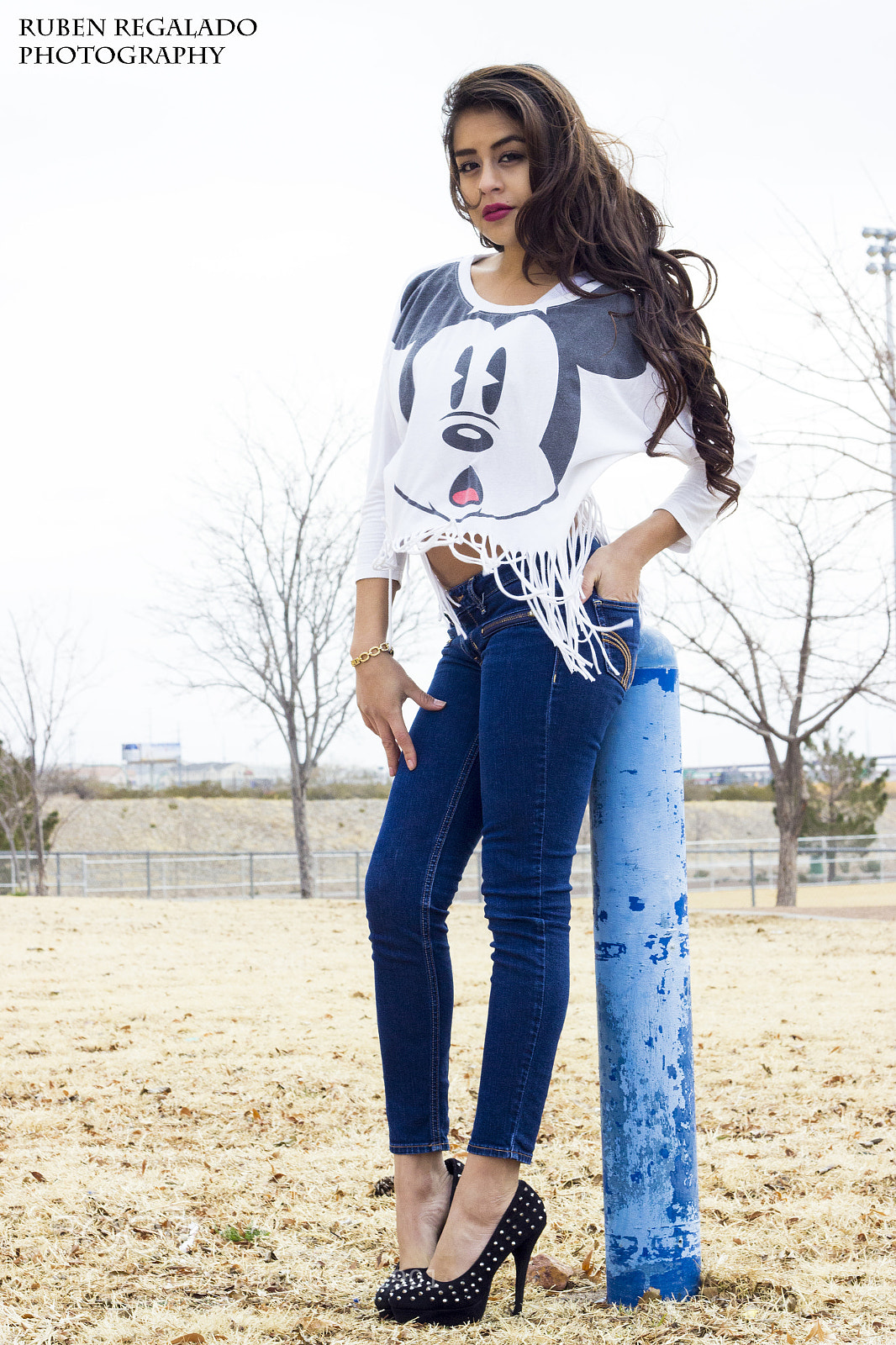 Canon EOS 600D (Rebel EOS T3i / EOS Kiss X5) sample photo. Sexy model with mickey photography