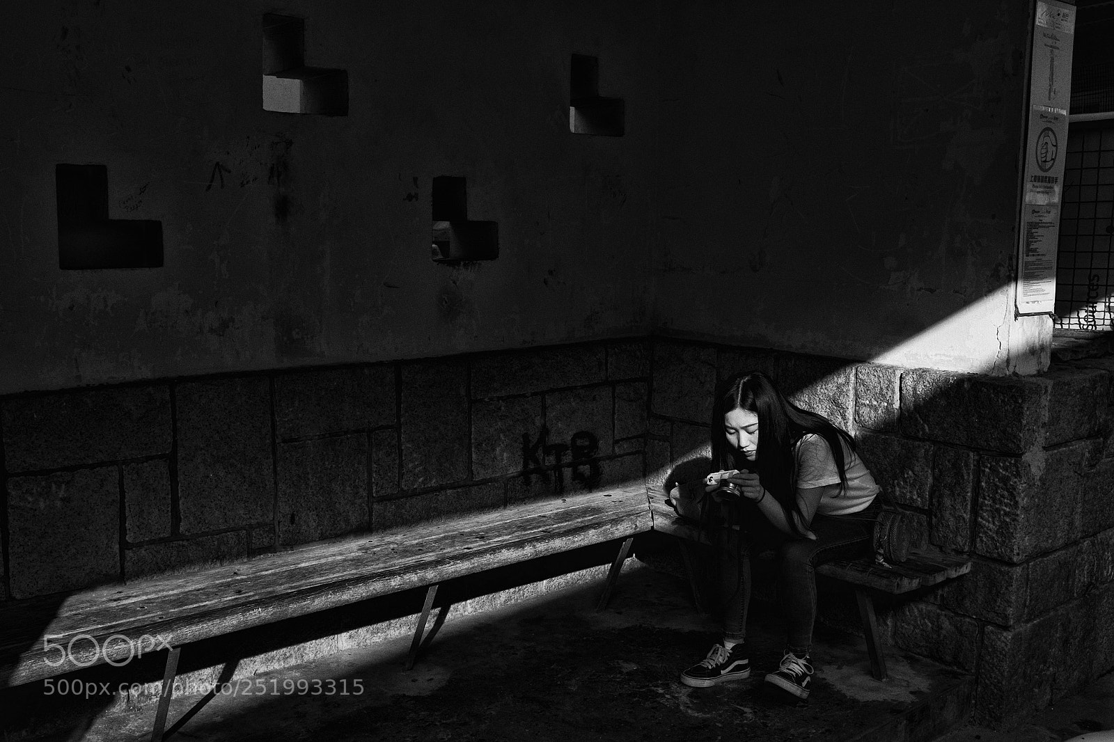 Fujifilm X100S sample photo. Reading light photography