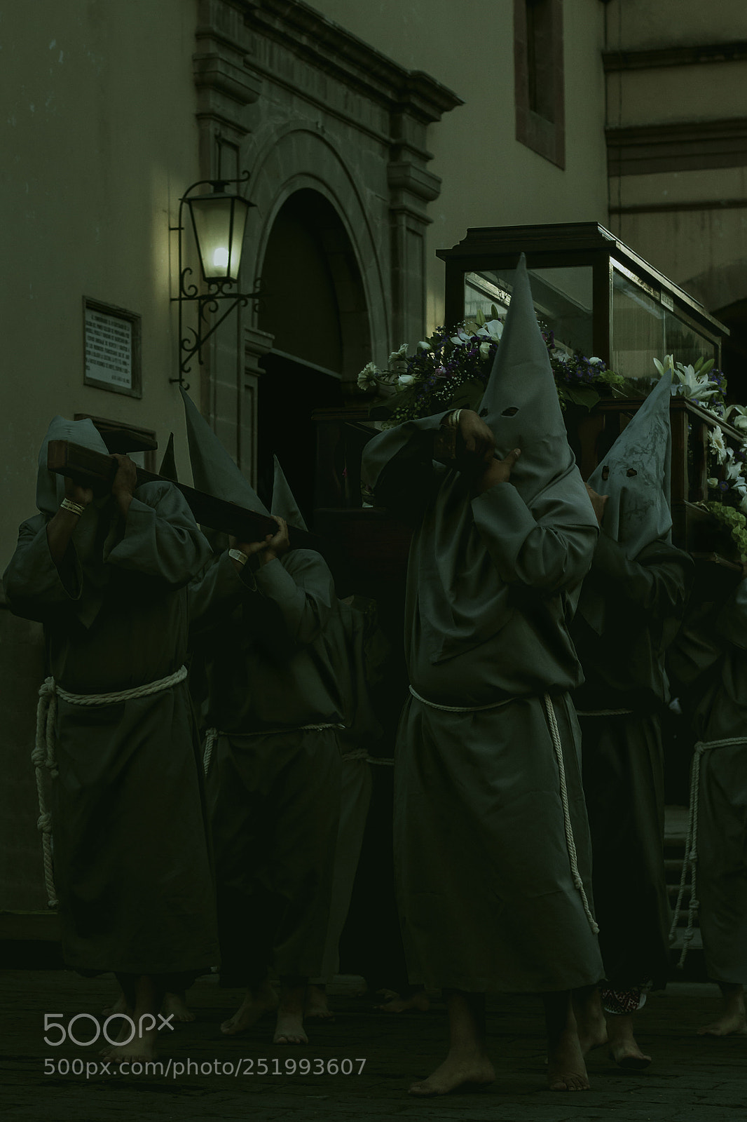 Canon EOS 550D (EOS Rebel T2i / EOS Kiss X4) sample photo. Procession of silence photography