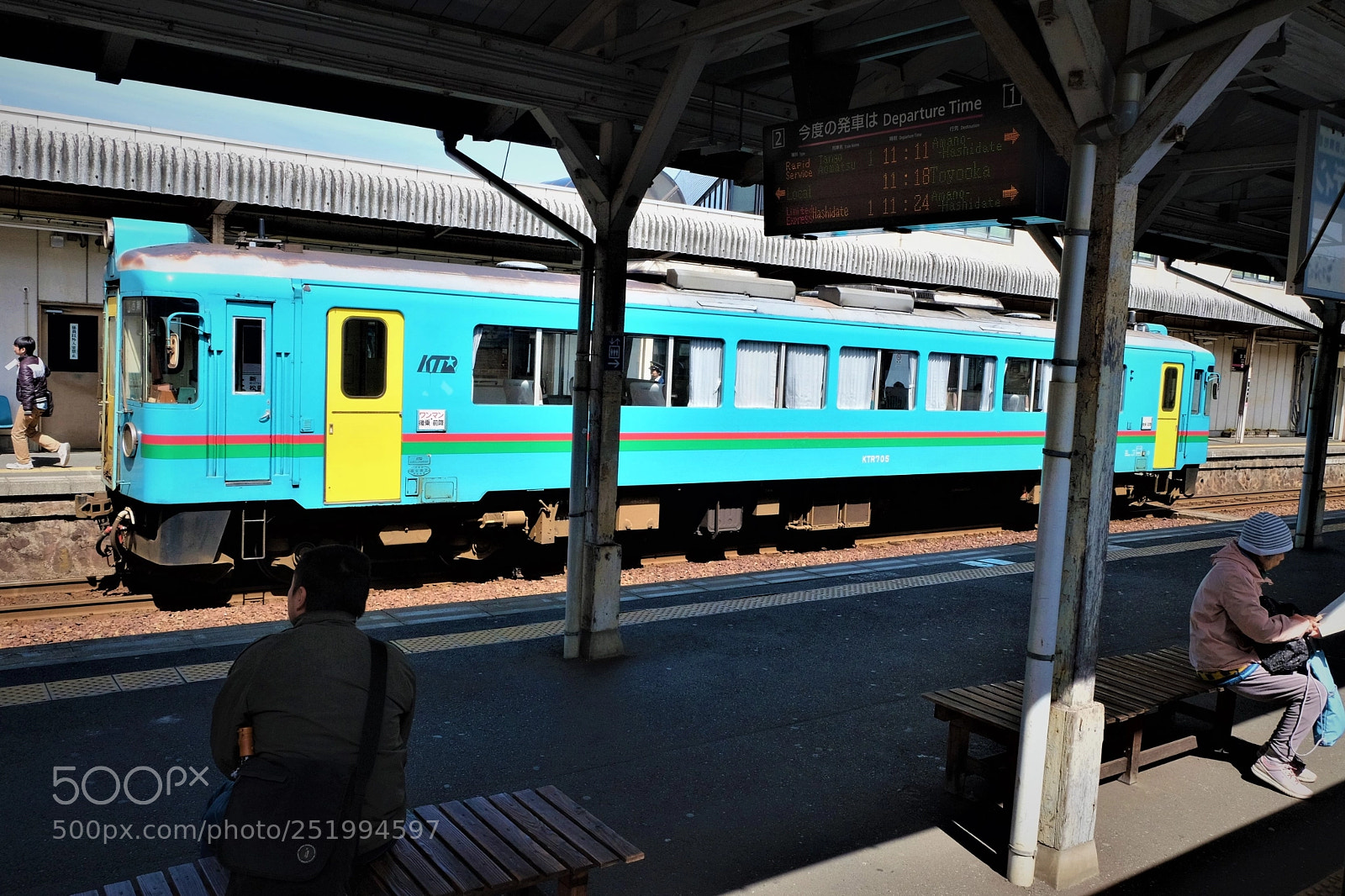 Fujifilm X-T10 sample photo. Waiting for a local photography