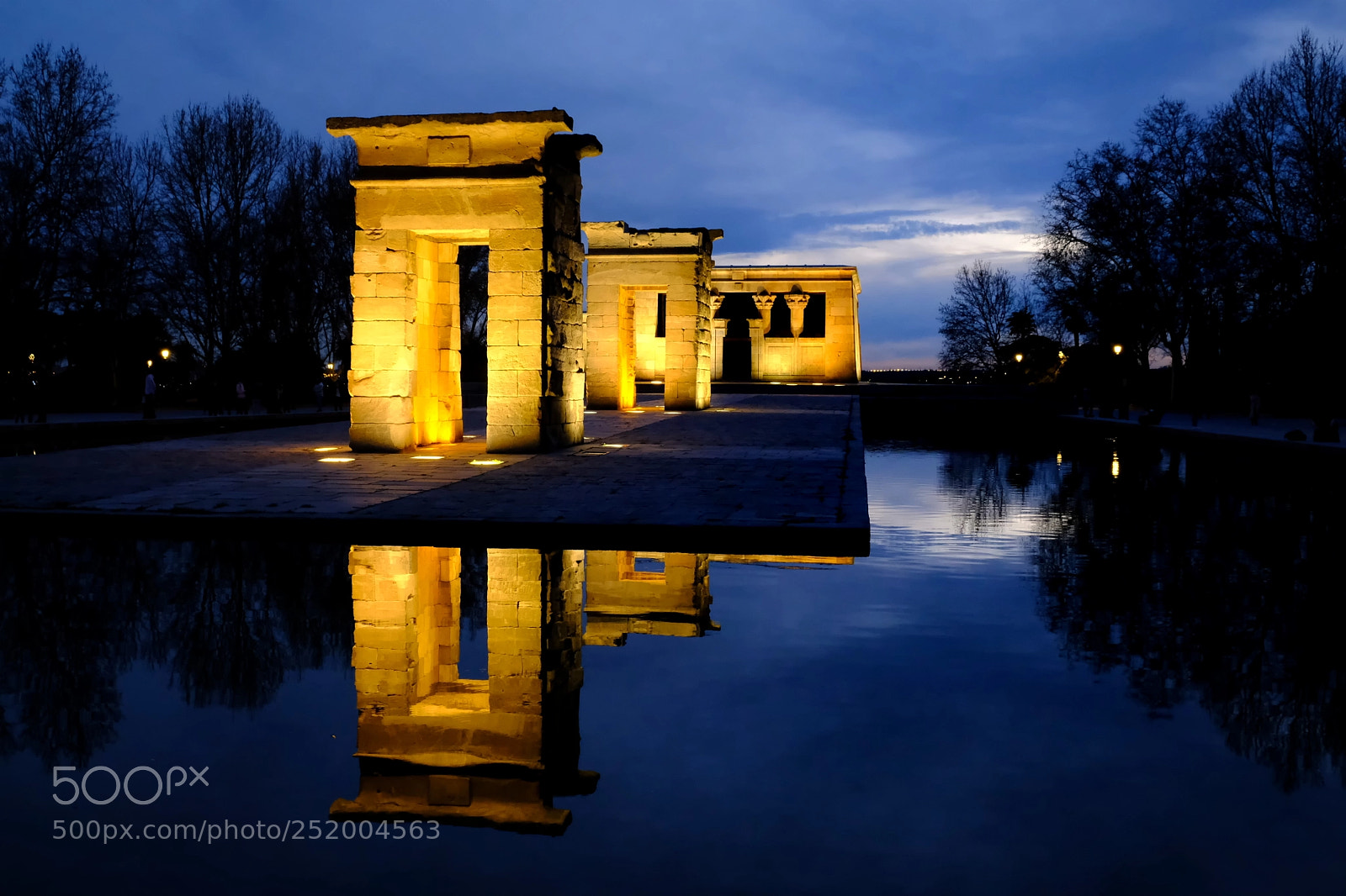 Fujifilm X-T20 sample photo. Sunset in debod temple photography