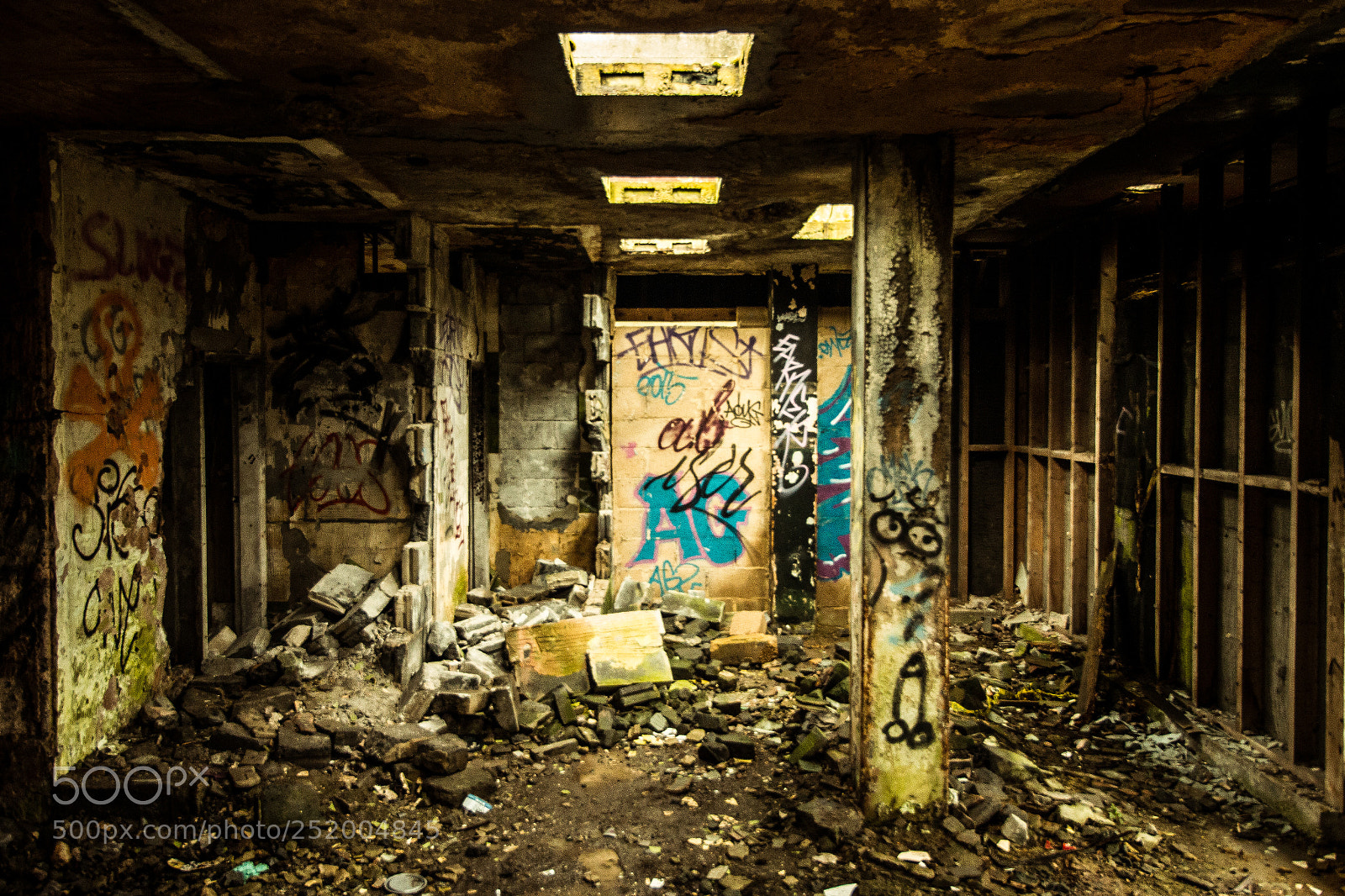 Canon EOS 70D sample photo. Derelict nightclub 7 photography