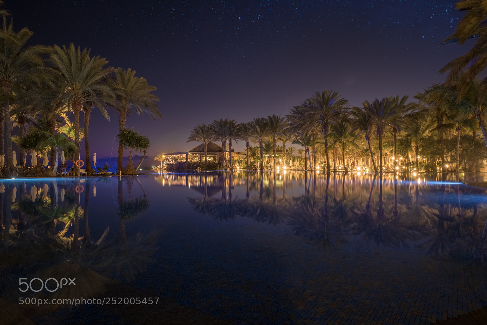 Fujifilm X-T2 sample photo. Pool reflection photography
