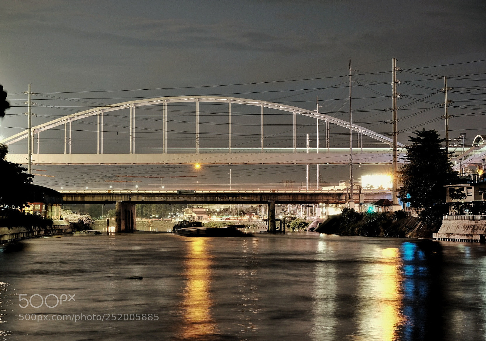 Fujifilm X-T10 sample photo. Reflections photography