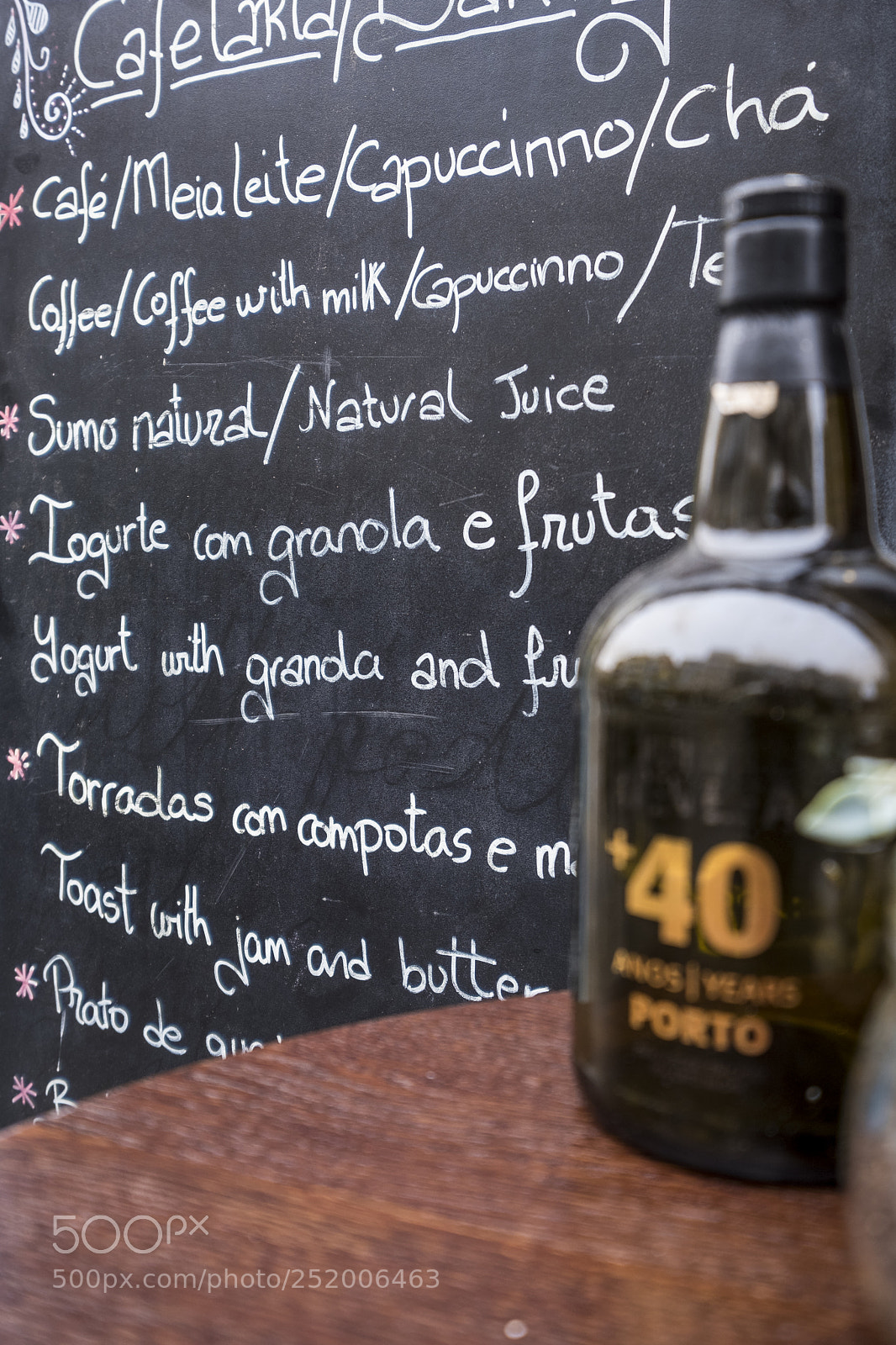 Fujifilm X-T2 sample photo. Menu in a oporto photography
