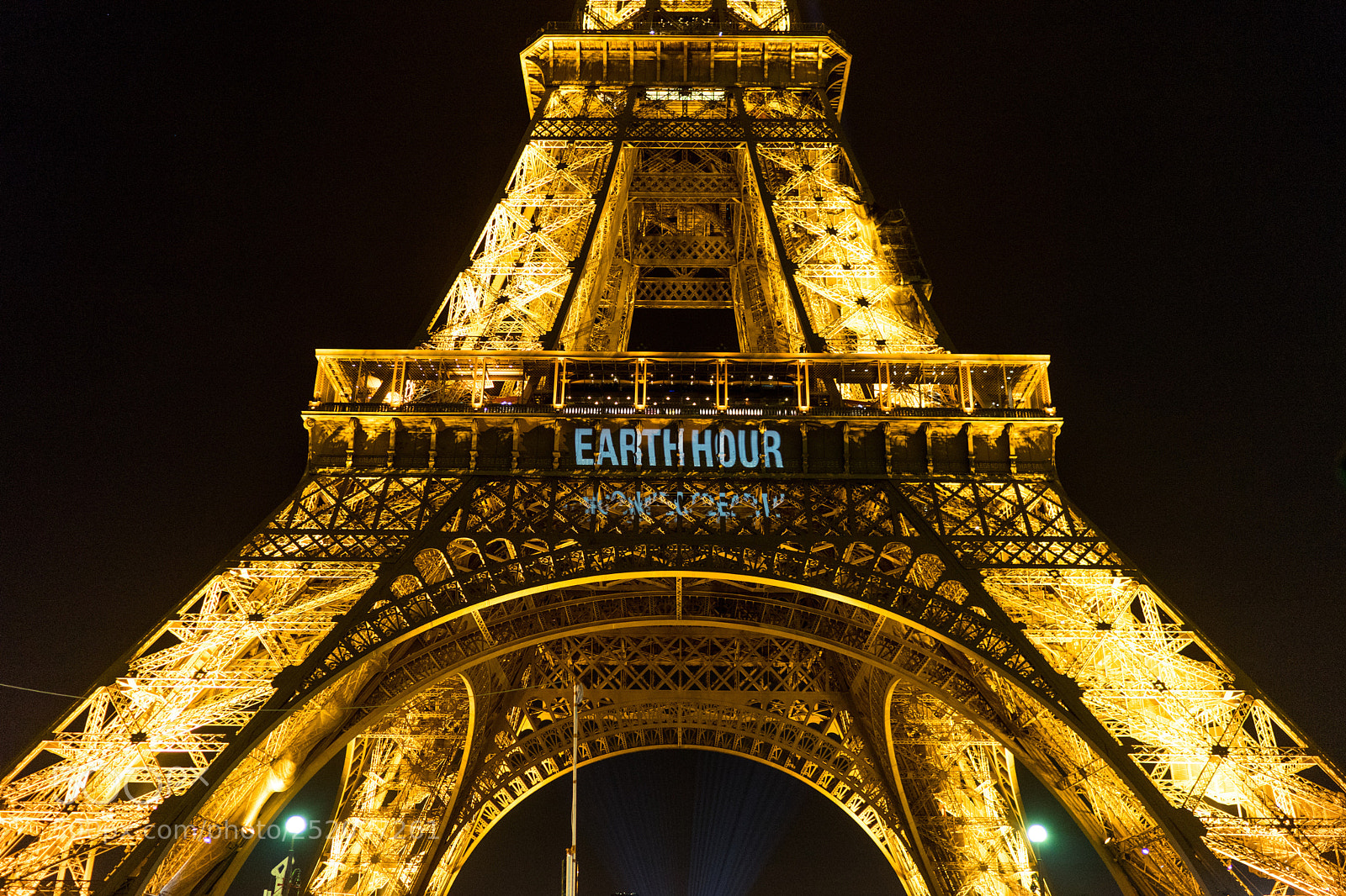 Sony a7 II sample photo. Eiffel in earth hour photography