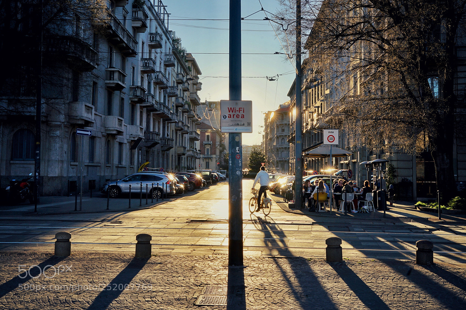 Sony a7 II sample photo. Sunny in milano  photography