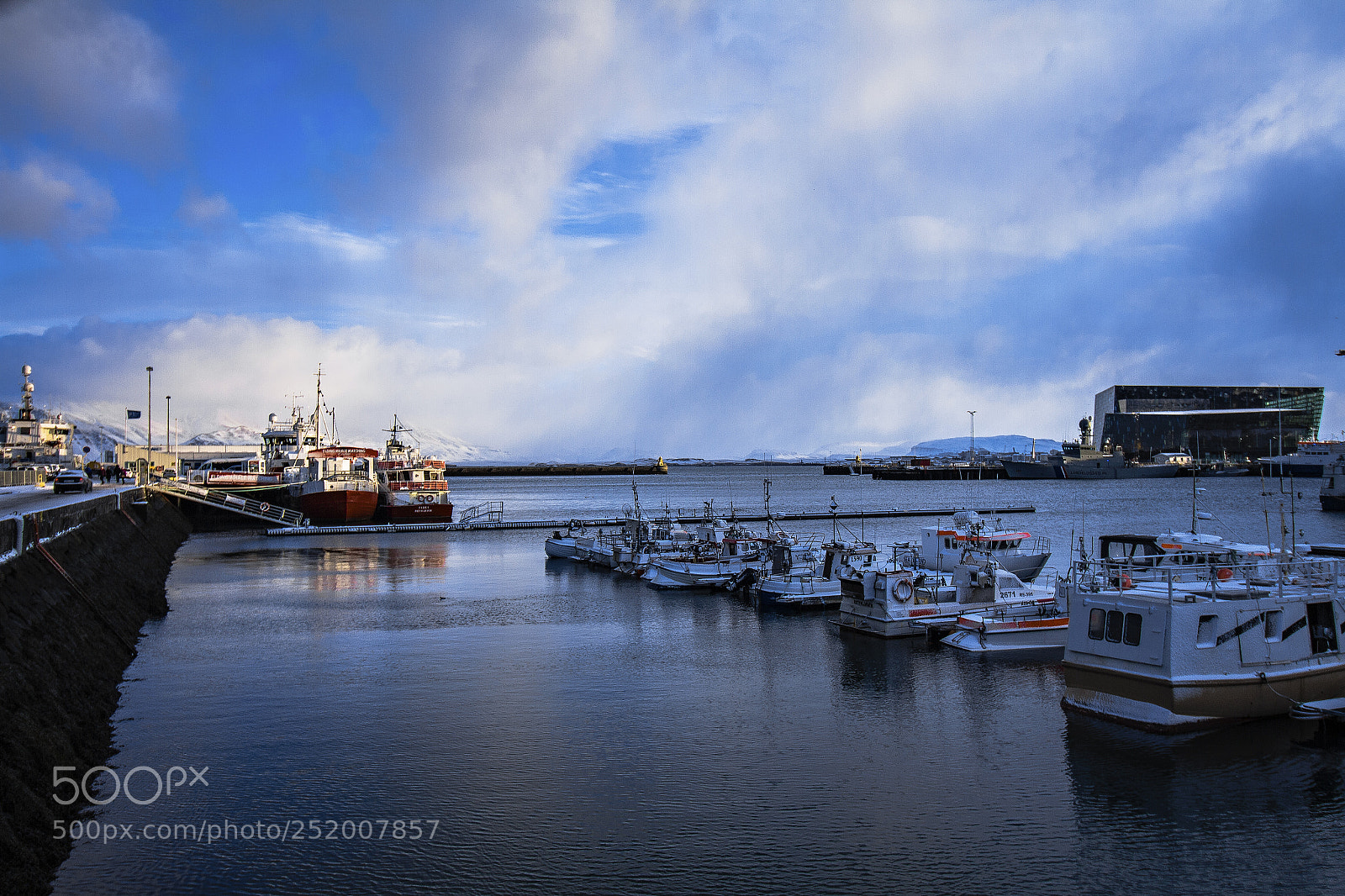 Canon EOS 7D sample photo. Reykjavik harbour photography