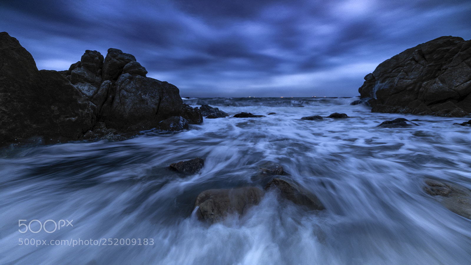 Canon EOS 5DS R sample photo. Rain is coming photography