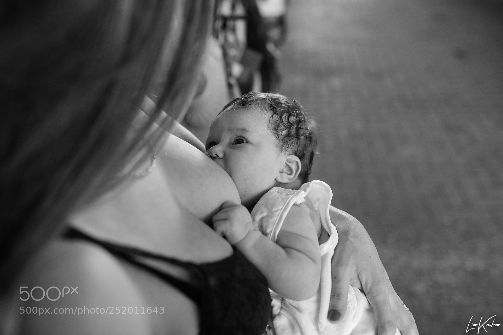 Canon EOS-1D X sample photo. Breastfeeding photography