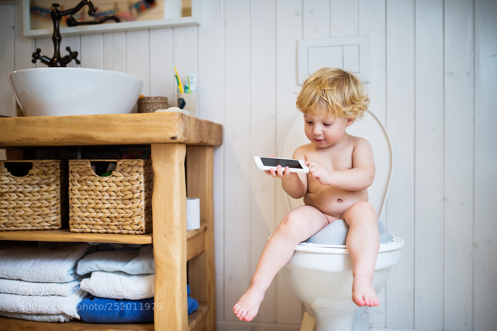 Nikon D4S sample photo. Cute toddler boy with photography